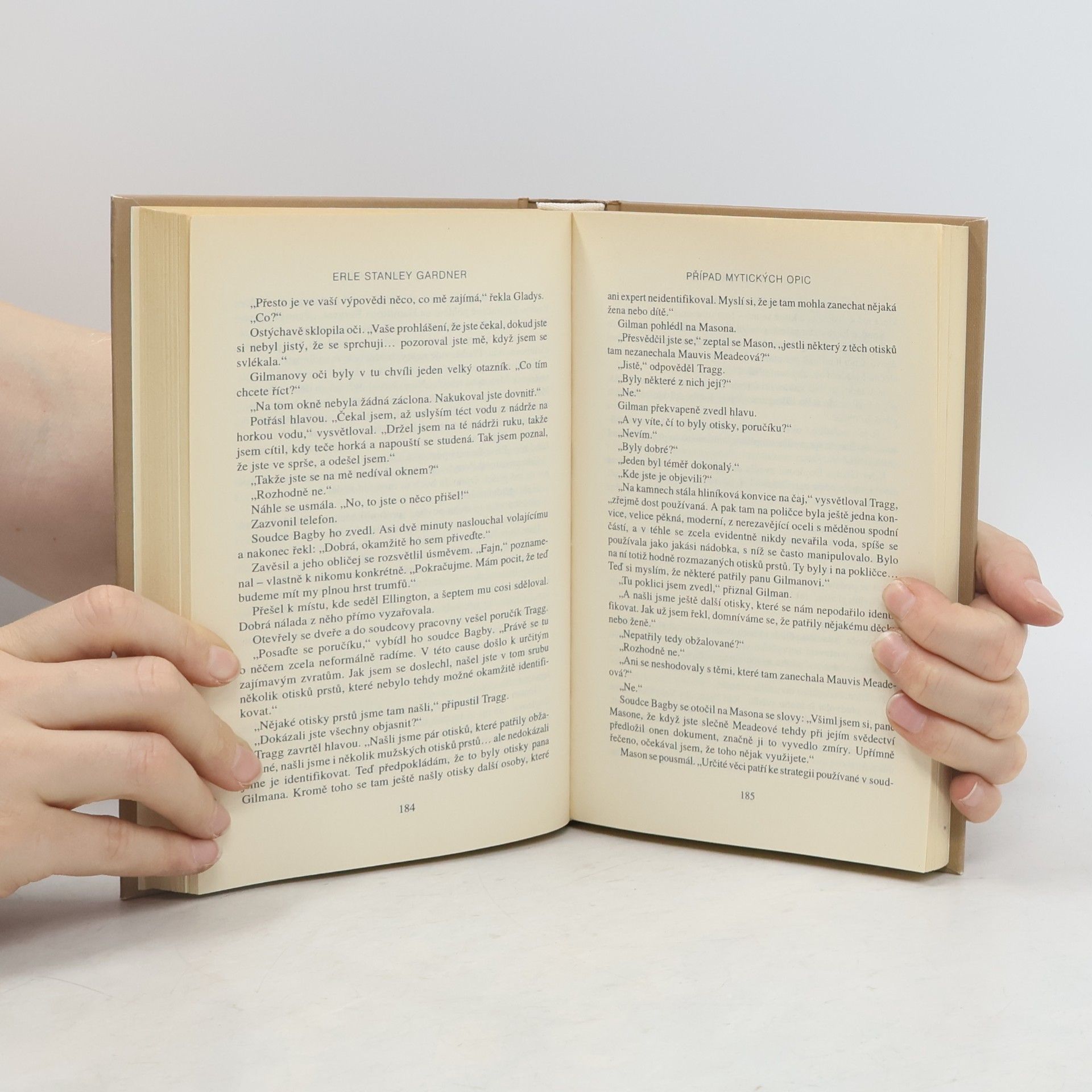 Erle Stanley Gardner Případ mytických opic / Případ vražedné hračky