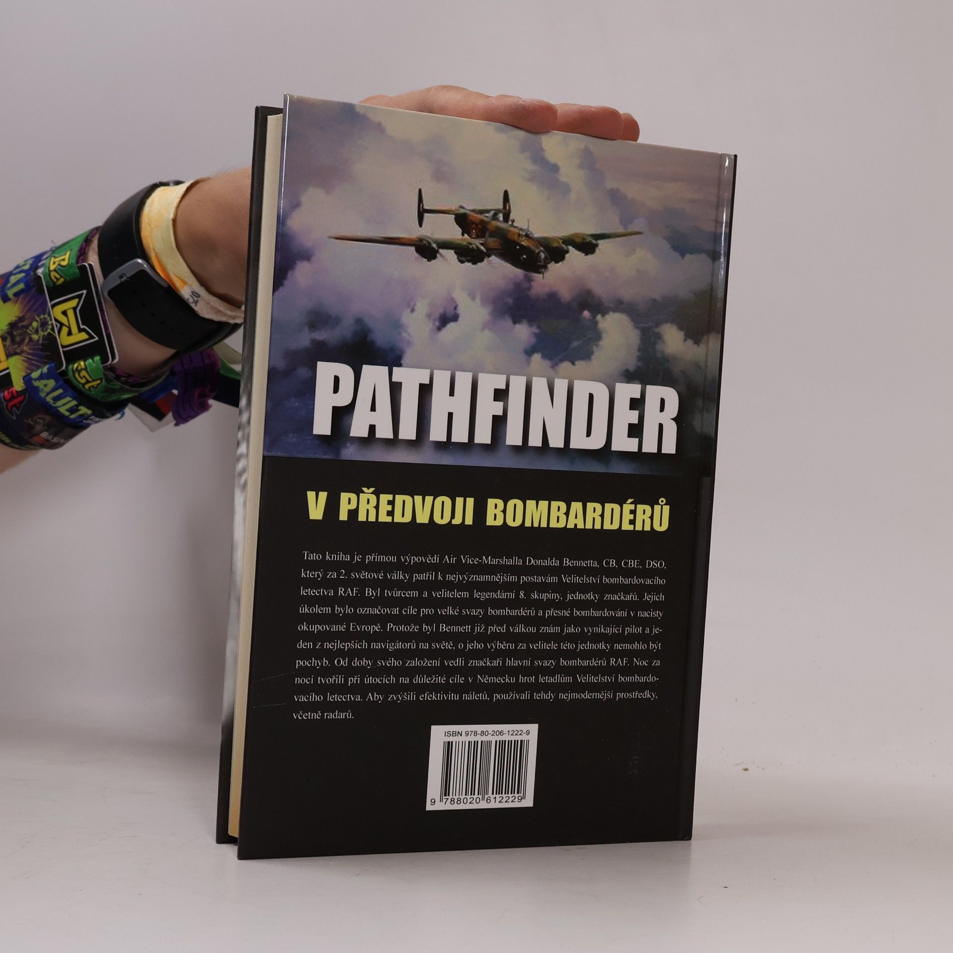 Donald Clifford Tyndall Bennett Pathfinder. V předvoji bombardérů
