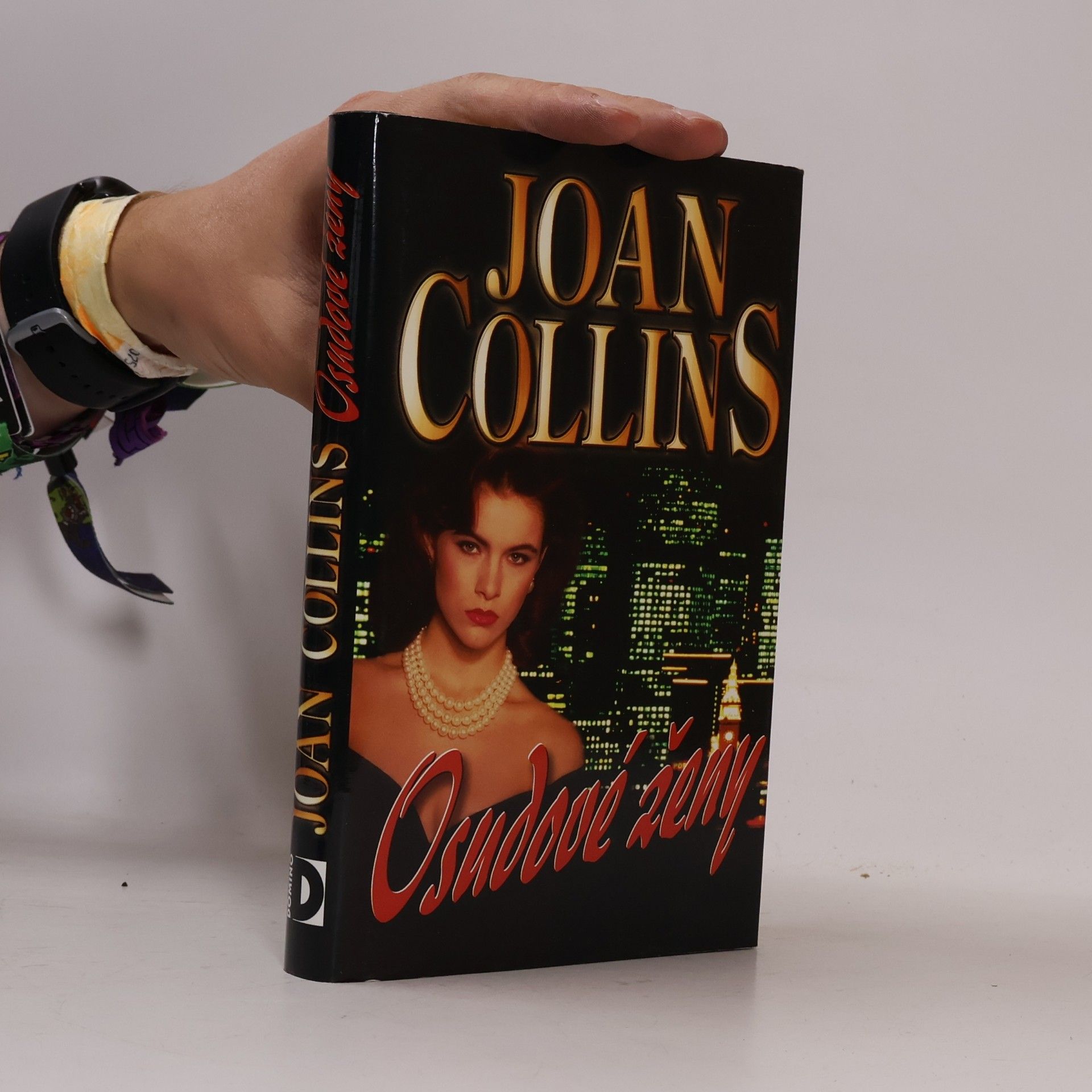 Joan Collins Osudové ženy