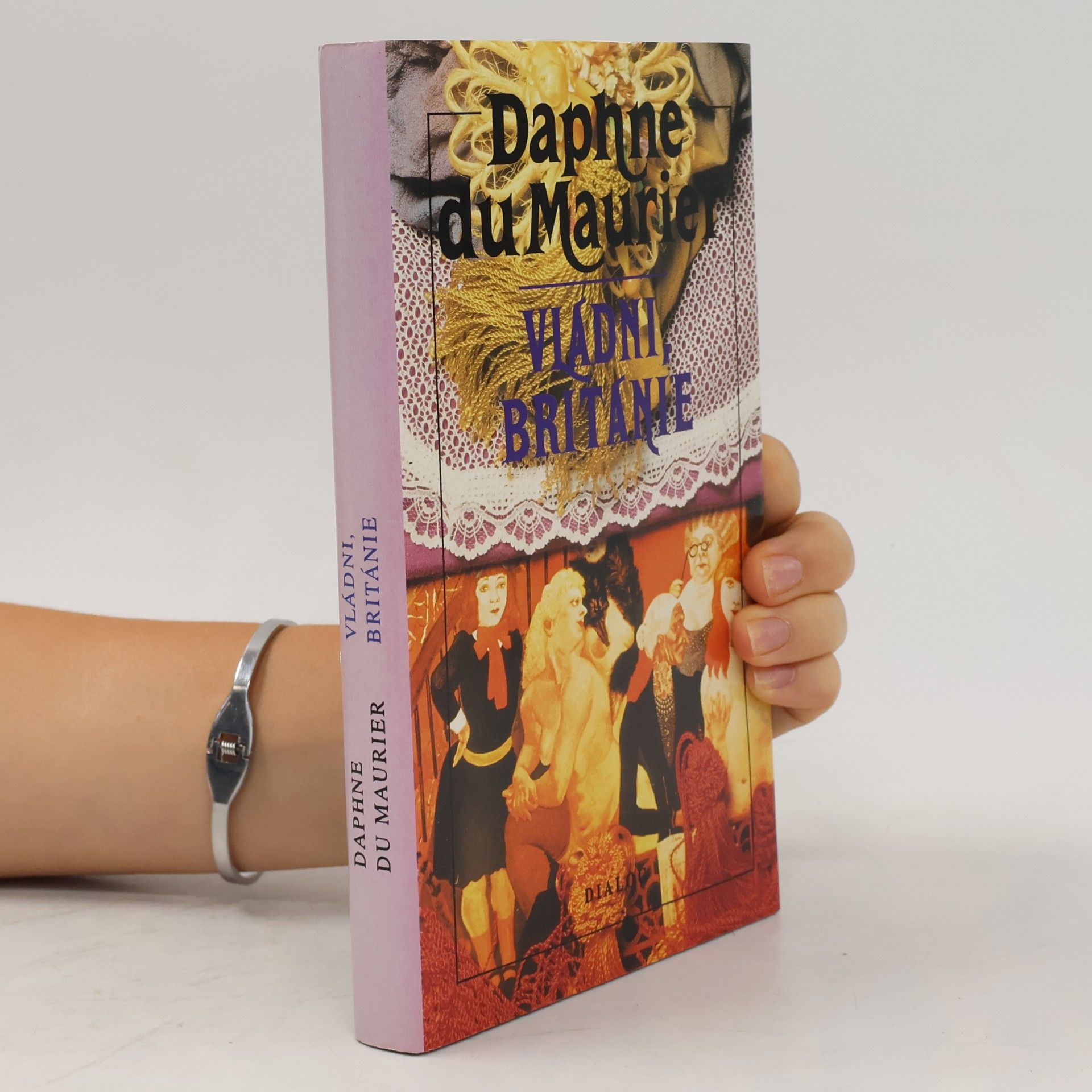 Daphne du Maurier Vládni, Británie