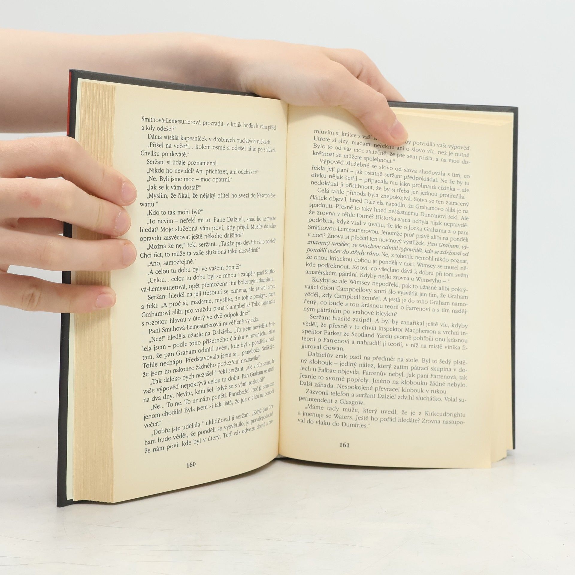 Dorothy Leigh Sayers Pět falešných stop