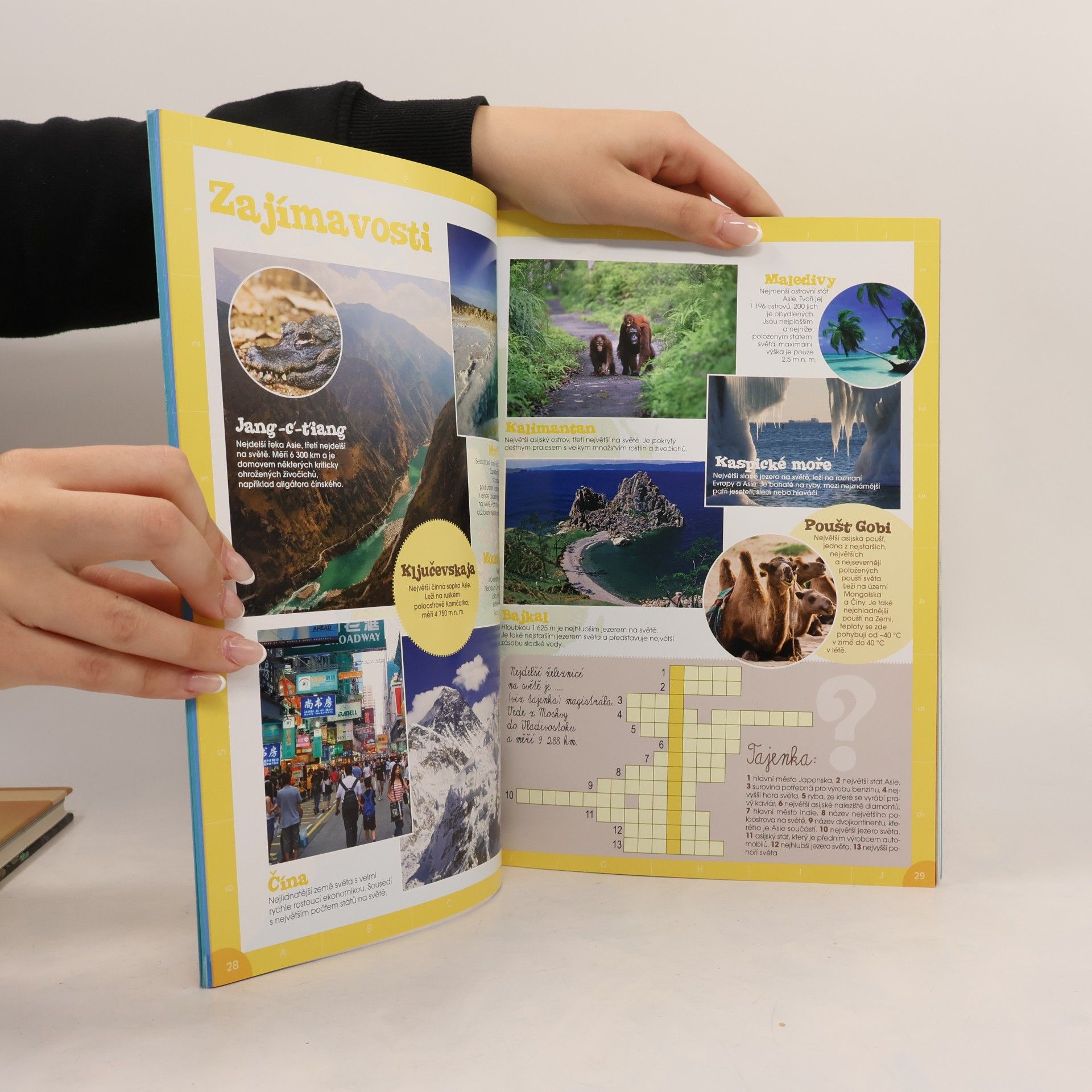 Jaroslav Synek Můj první atlas: Samolepky, rozkládací hry