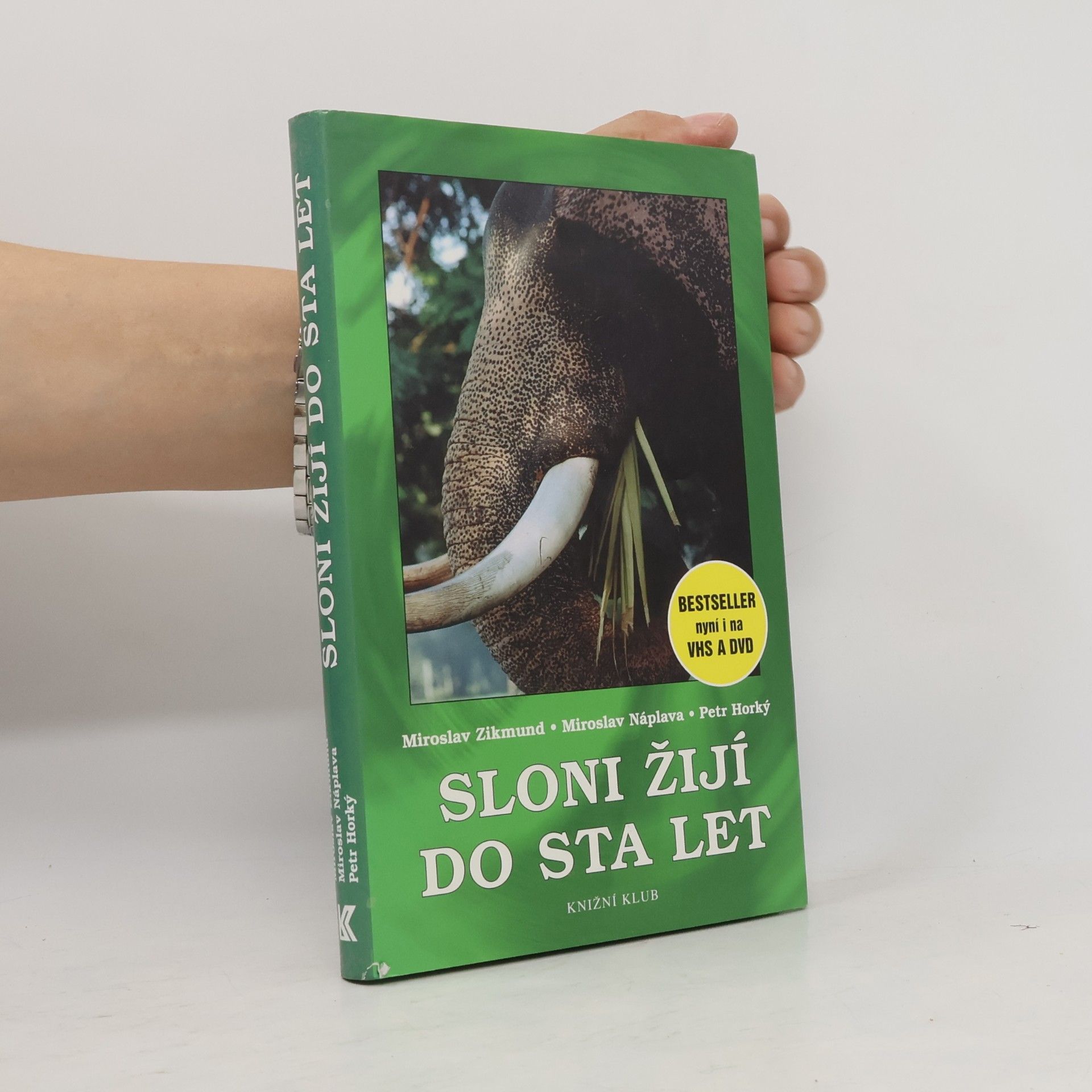 Petr Horký Sloni žijí do sta let