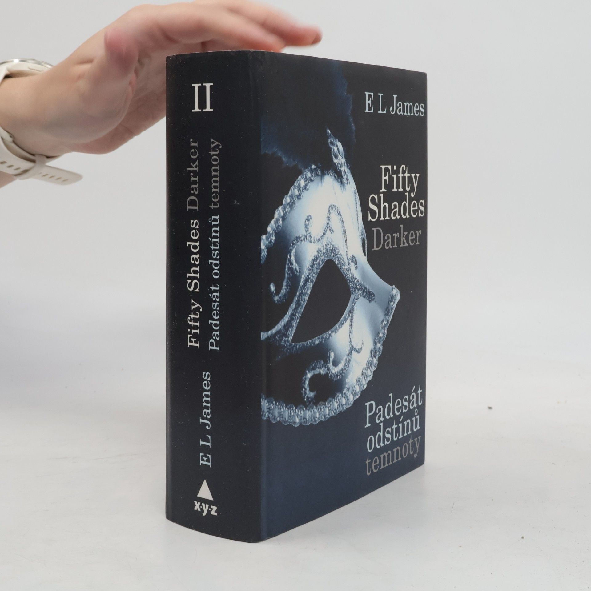E L James Padesát odstínů temnoty