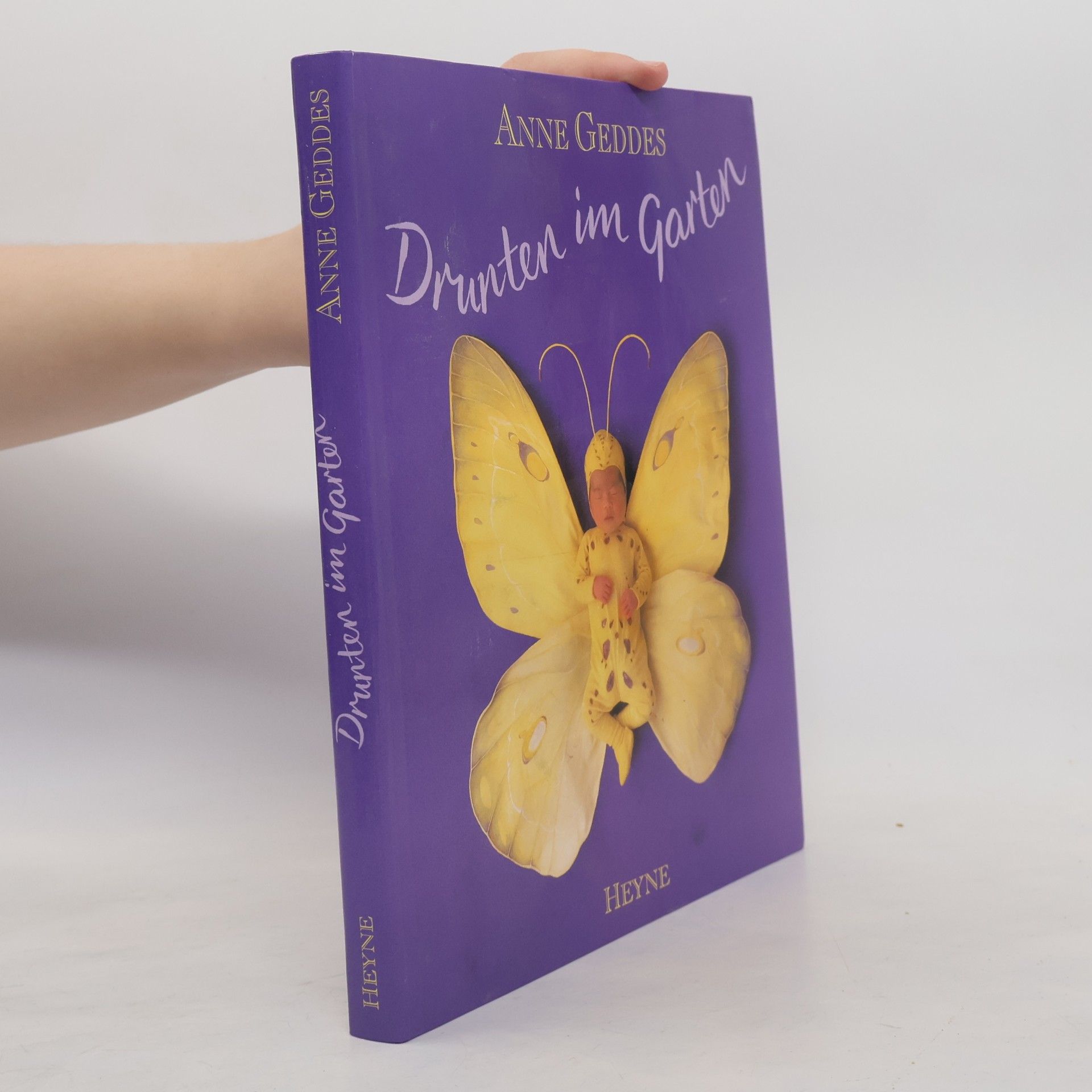 Anne Geddes Drunten im Garten