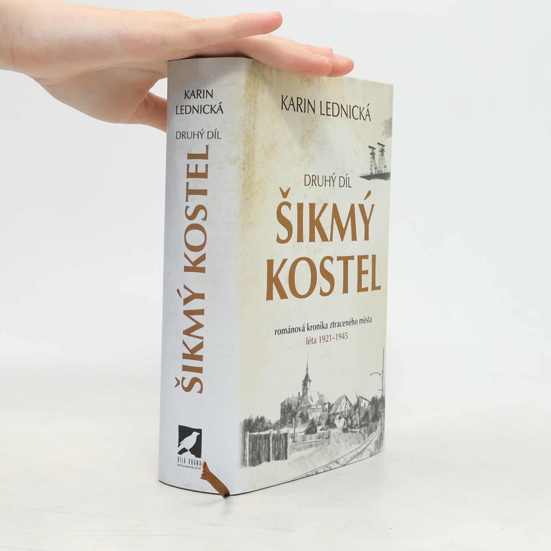 Karin Lednická Šikmý kostel 2