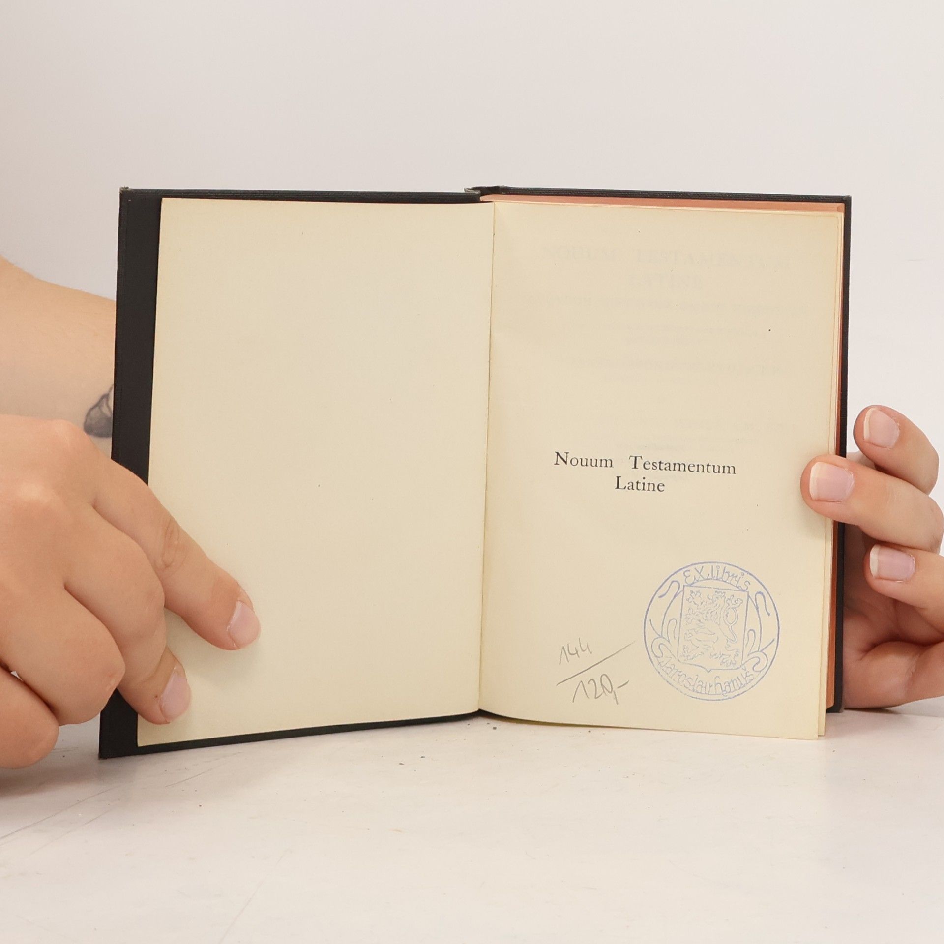 AA.VV. Nouum Testamentum Latine