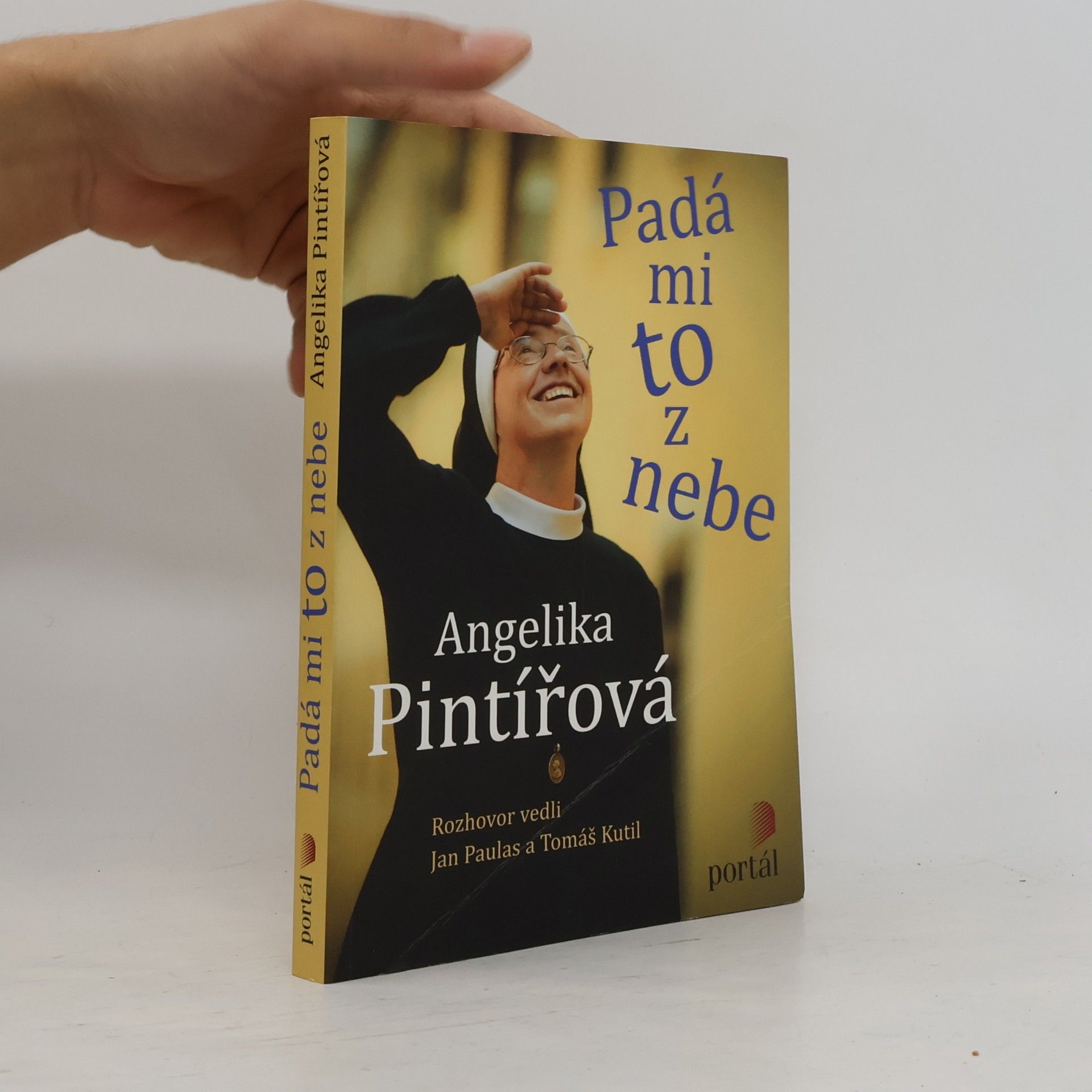 Padá mi to z nebe