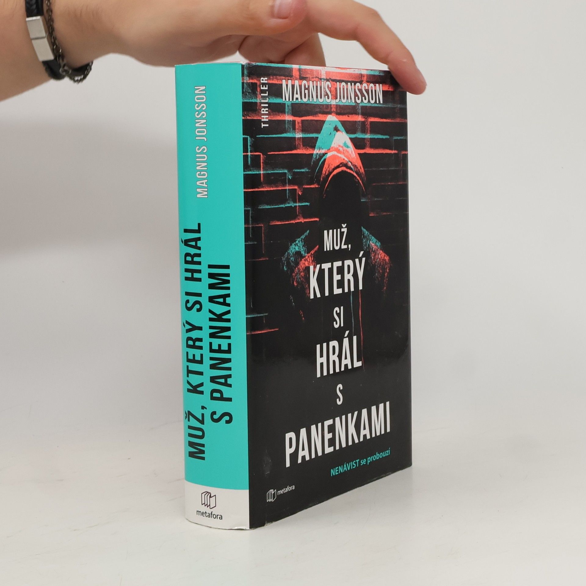 Magnús Jónsson Muž, který si hrál s panenkami
