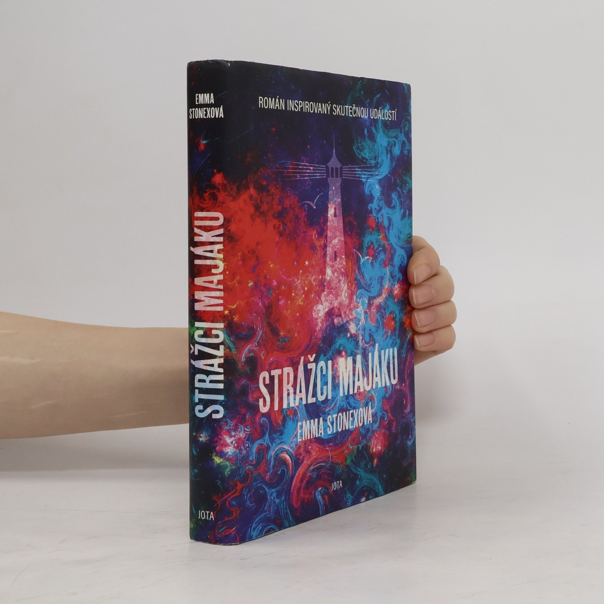 Emma Stonex Strážci majáku