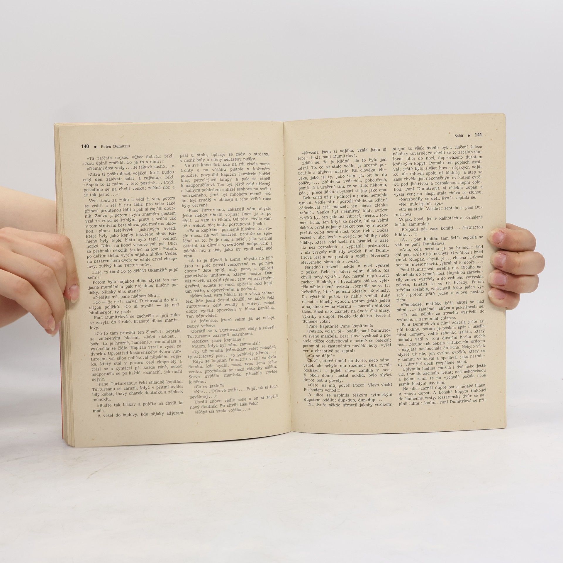 Kolektiv autorů Světová literatura. Říjen 1917