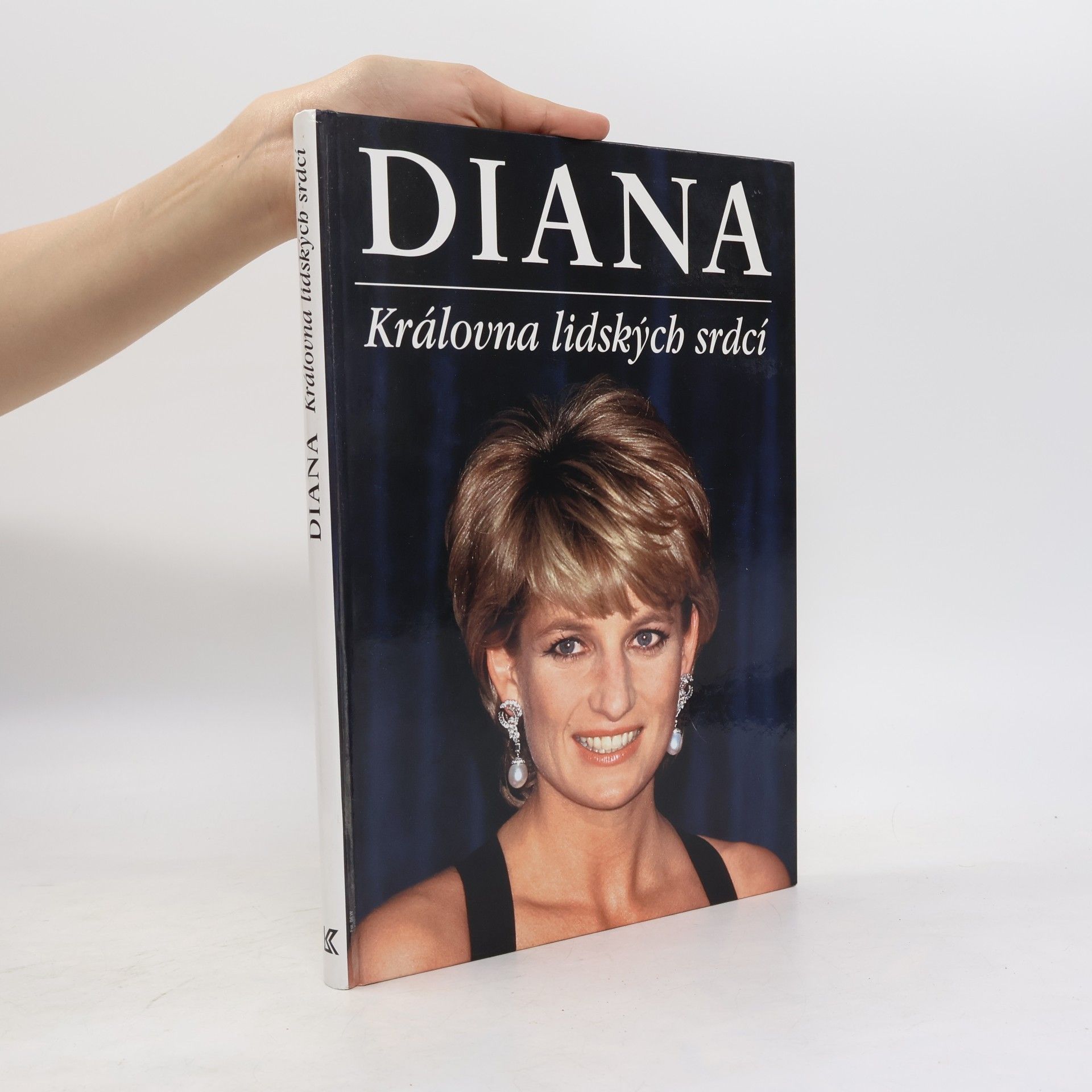 Michael OMara Diana. Královna lidských srdcí