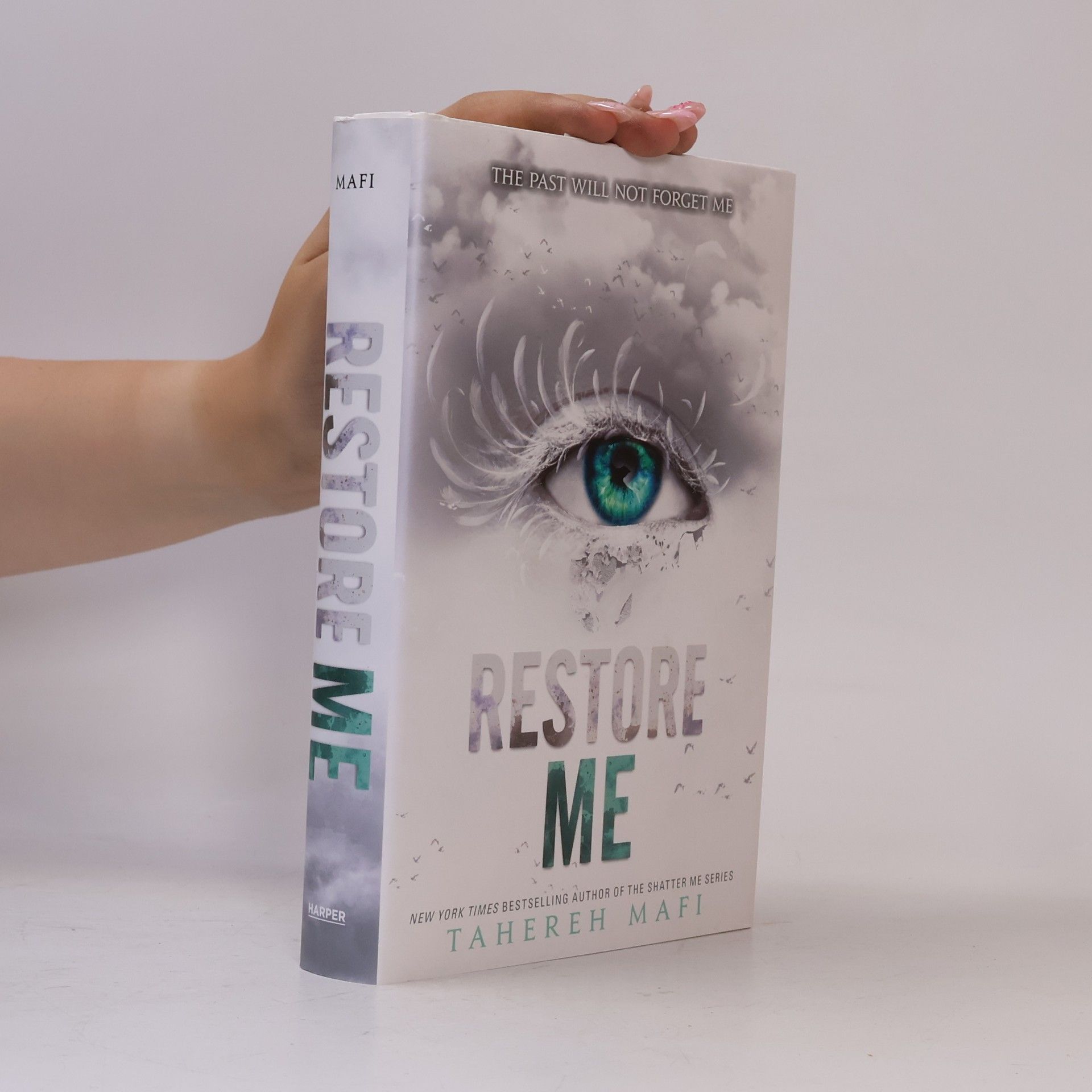 Tahereh Mafi Restore Me