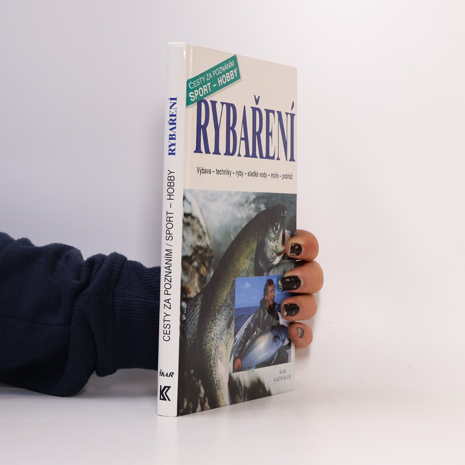 Alfredo Caligiani Rybaření : výbava, techniky, ryby, sladké vody, moře, pobřeží