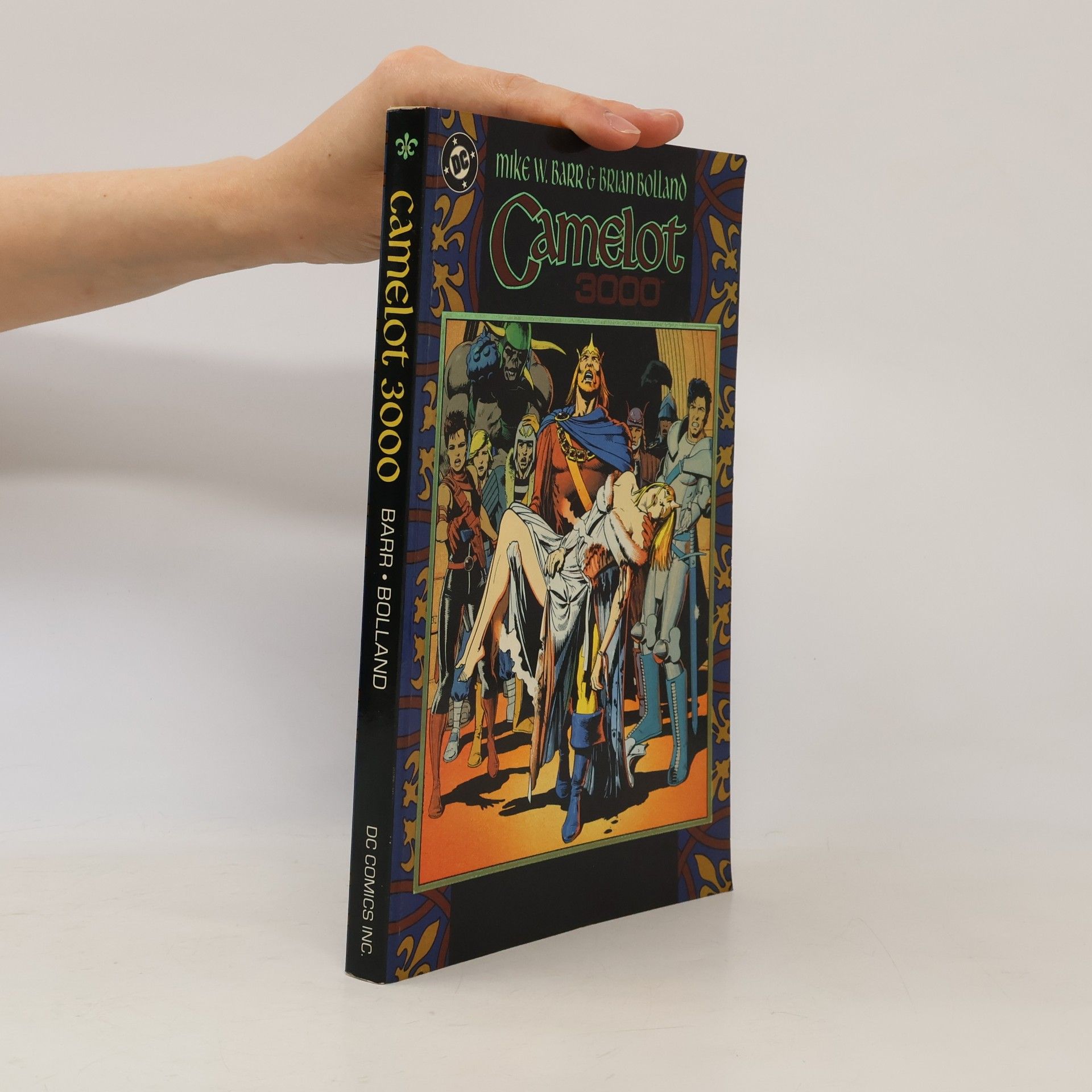 Mike W. Barr Camelot 3000