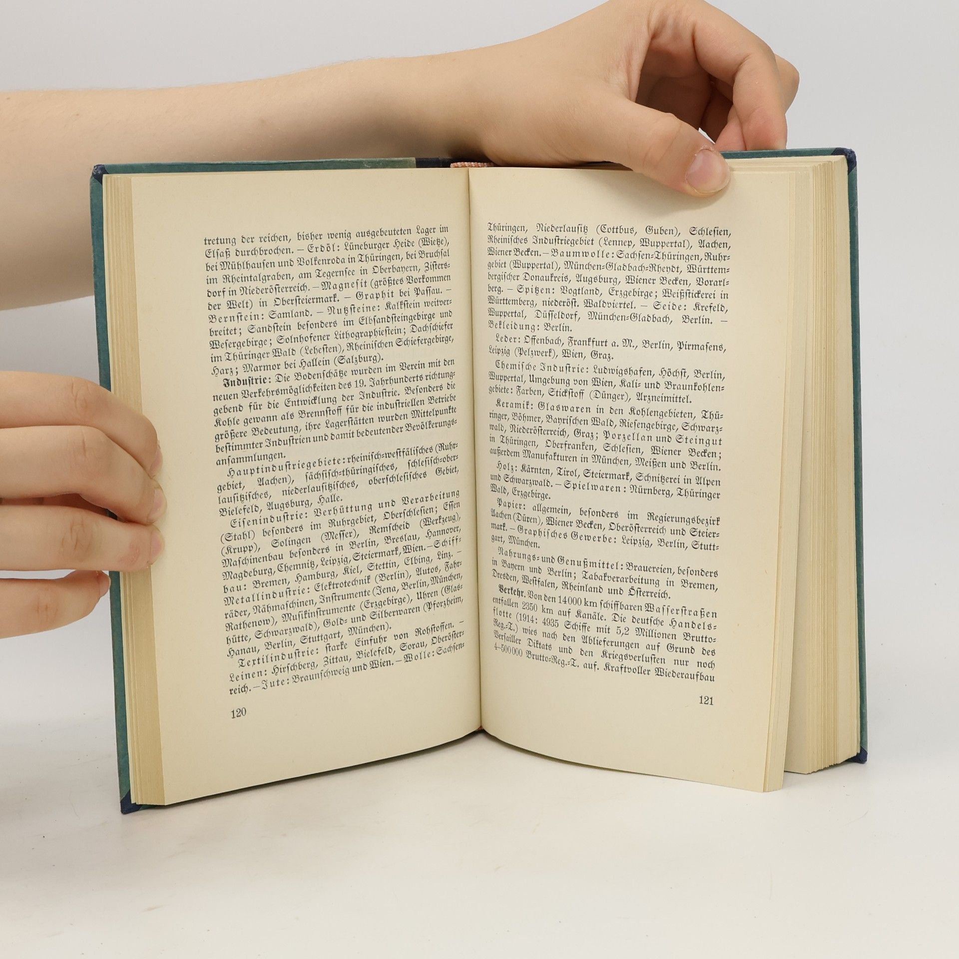 Autorenkollektiv Kleiner Weltatlas der Deutschen Buch-Gemeinschaft