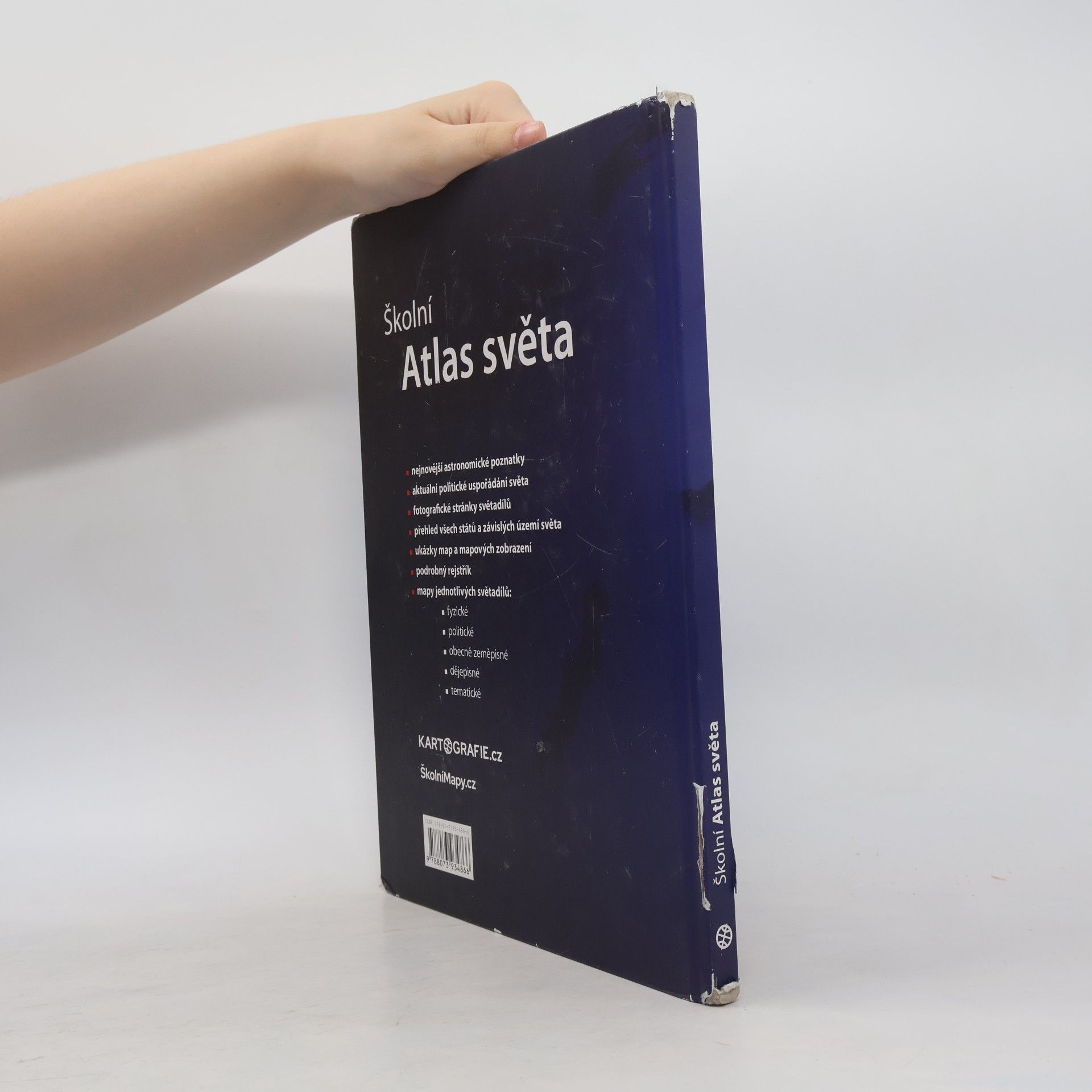 Autores varios Školní atlas světa