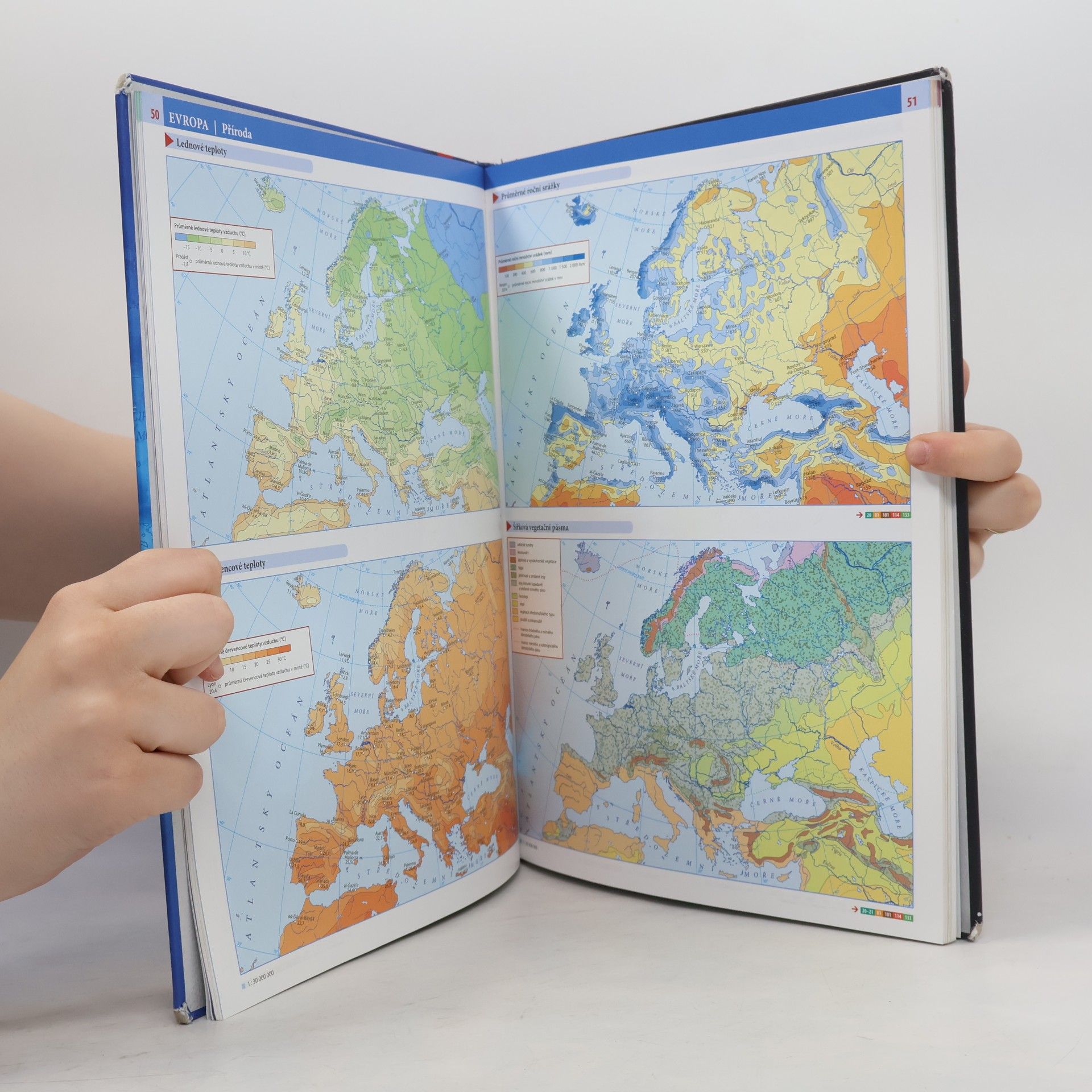 Autores varios Školní atlas světa