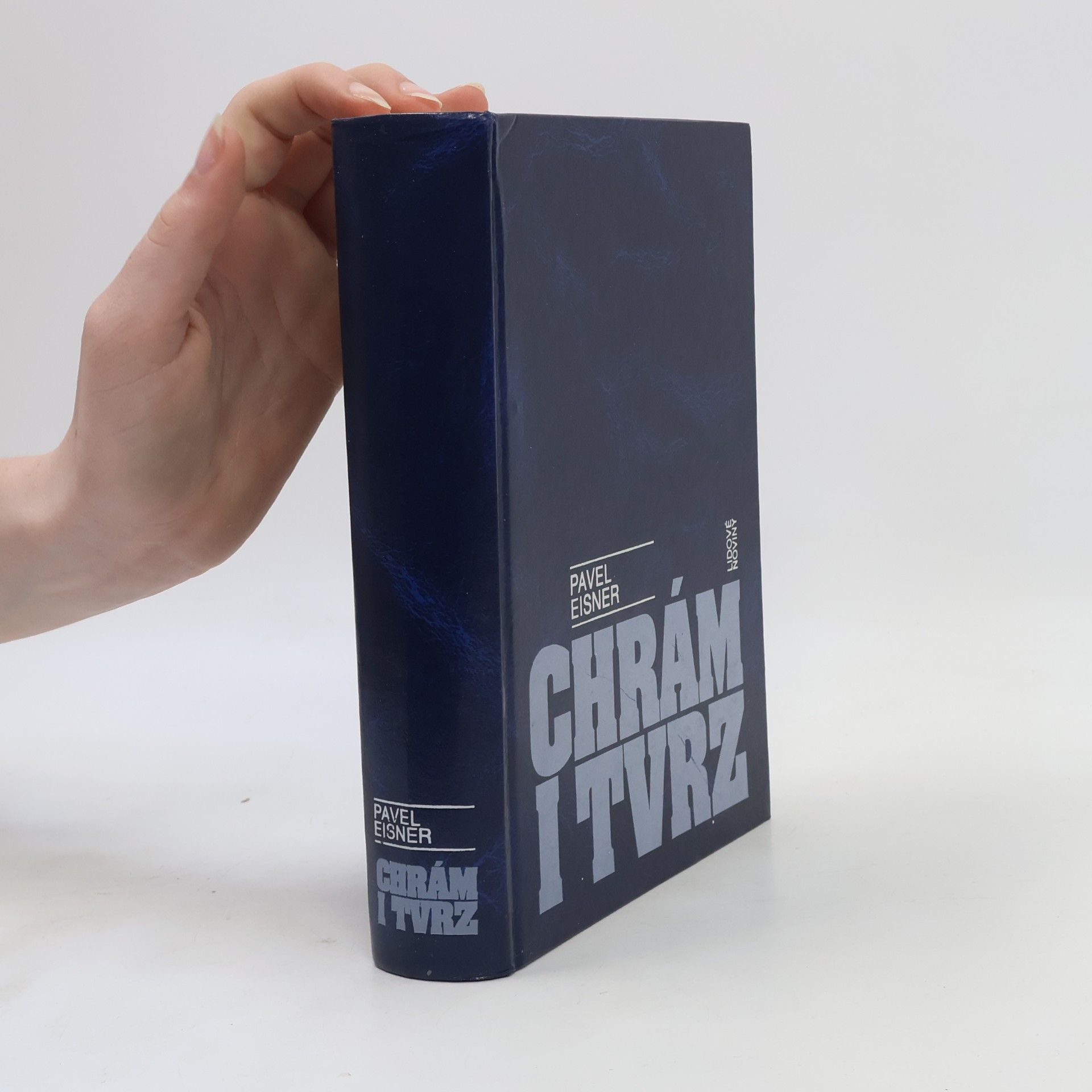 Pavel Eisner Chrám i tvrz. Kniha o češtině
