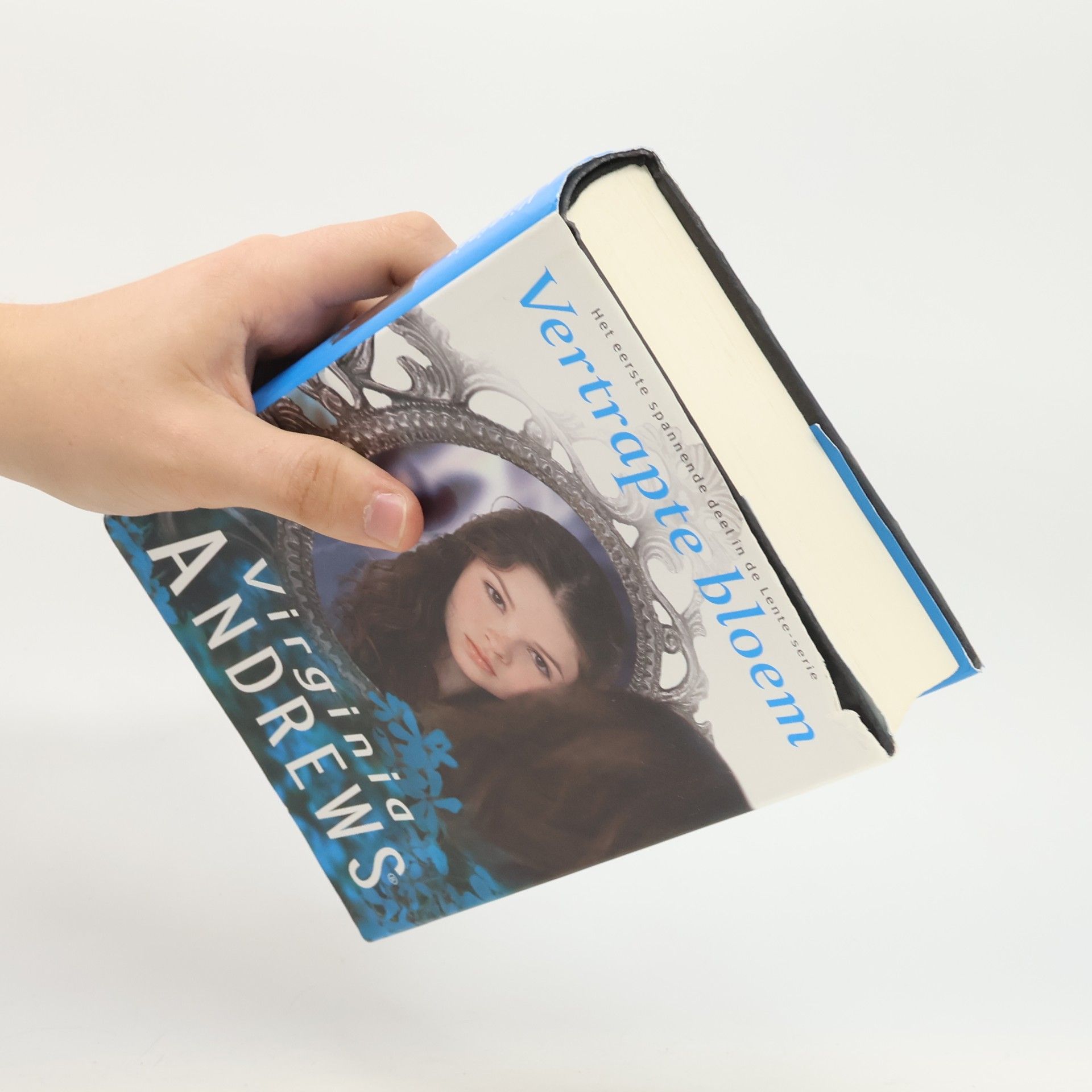 V. C. Andrews Lente-serie - 1: Vertrapte bloem