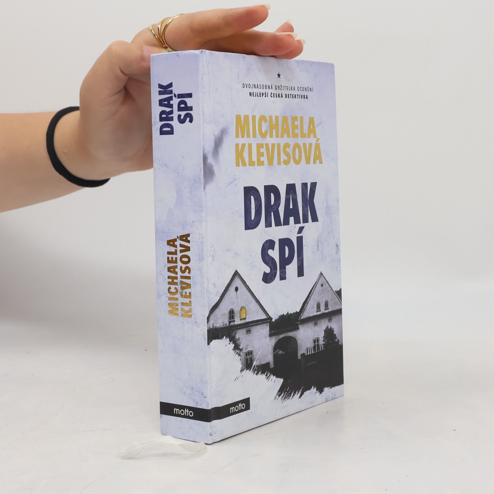 Michaela Klevisová Drak spí