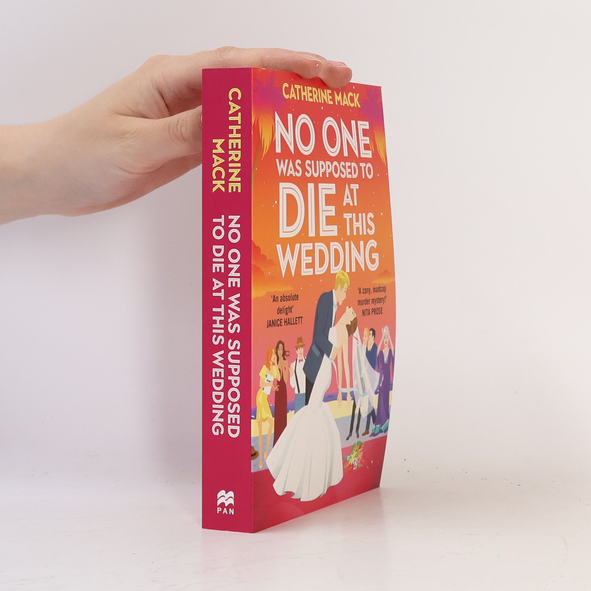 Catherine Mack Vacation Mysteries - 2: No One Was Supposed to Die at This Wedding