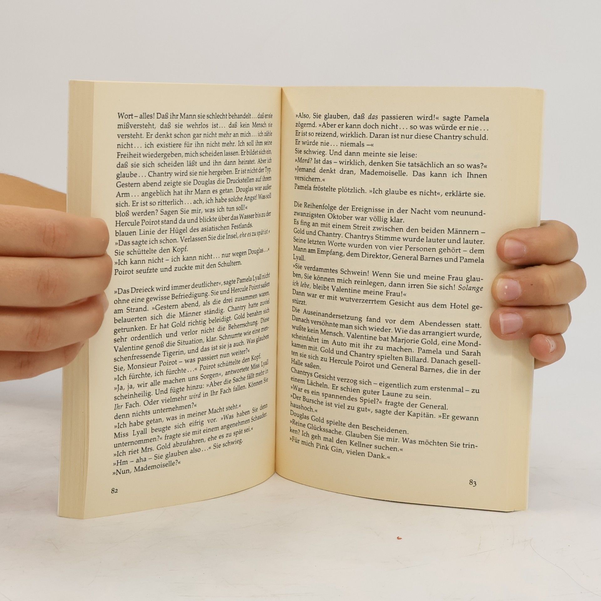 Agatha Christie Hercule Poirot schläft nie
