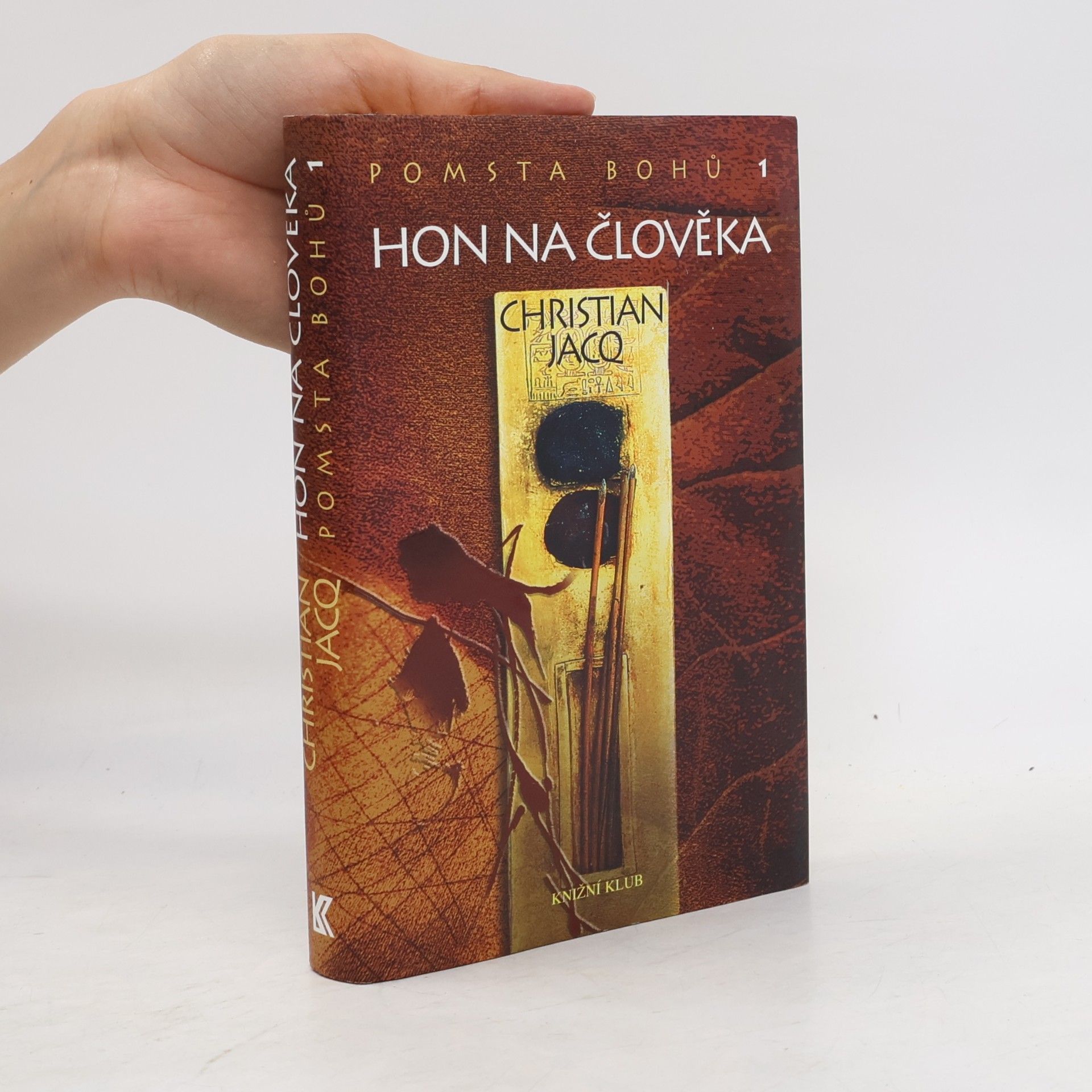 Pomsta bohů. 1, Hon na člověka