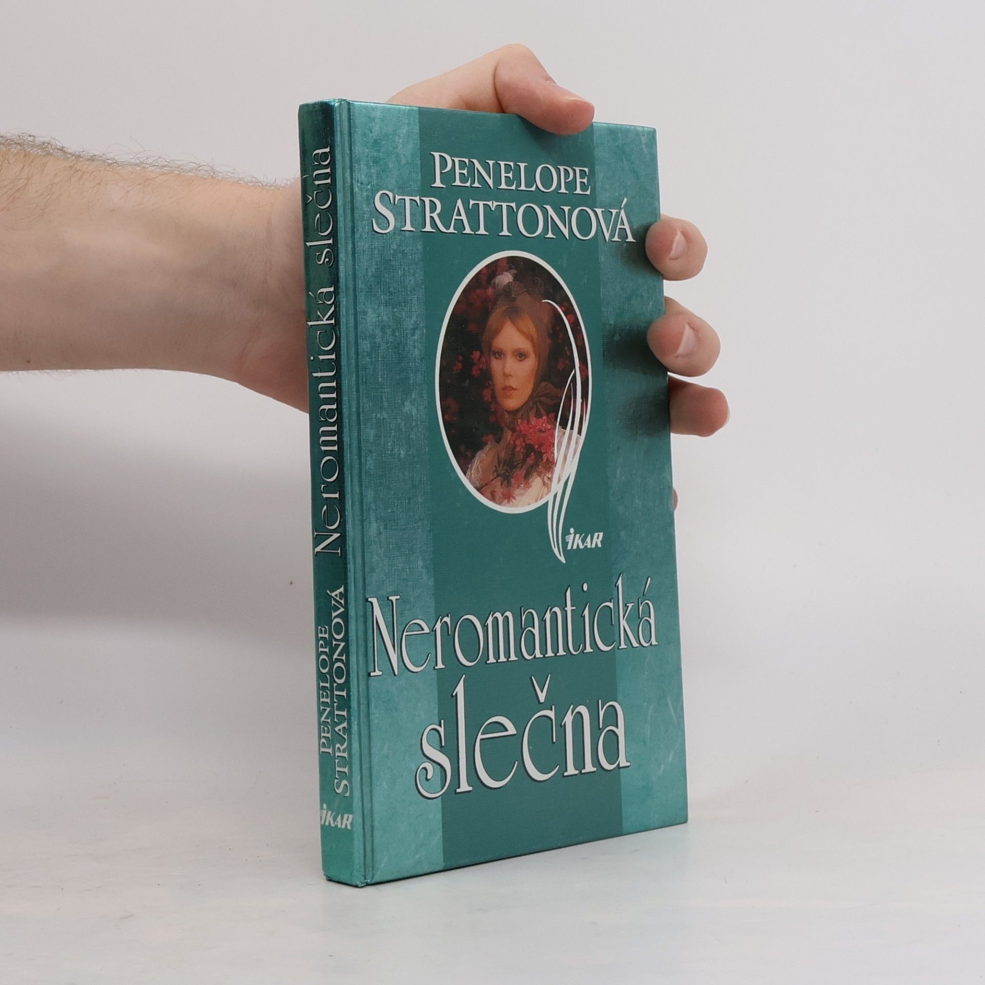 Penelope Stratton Neromantická slečna