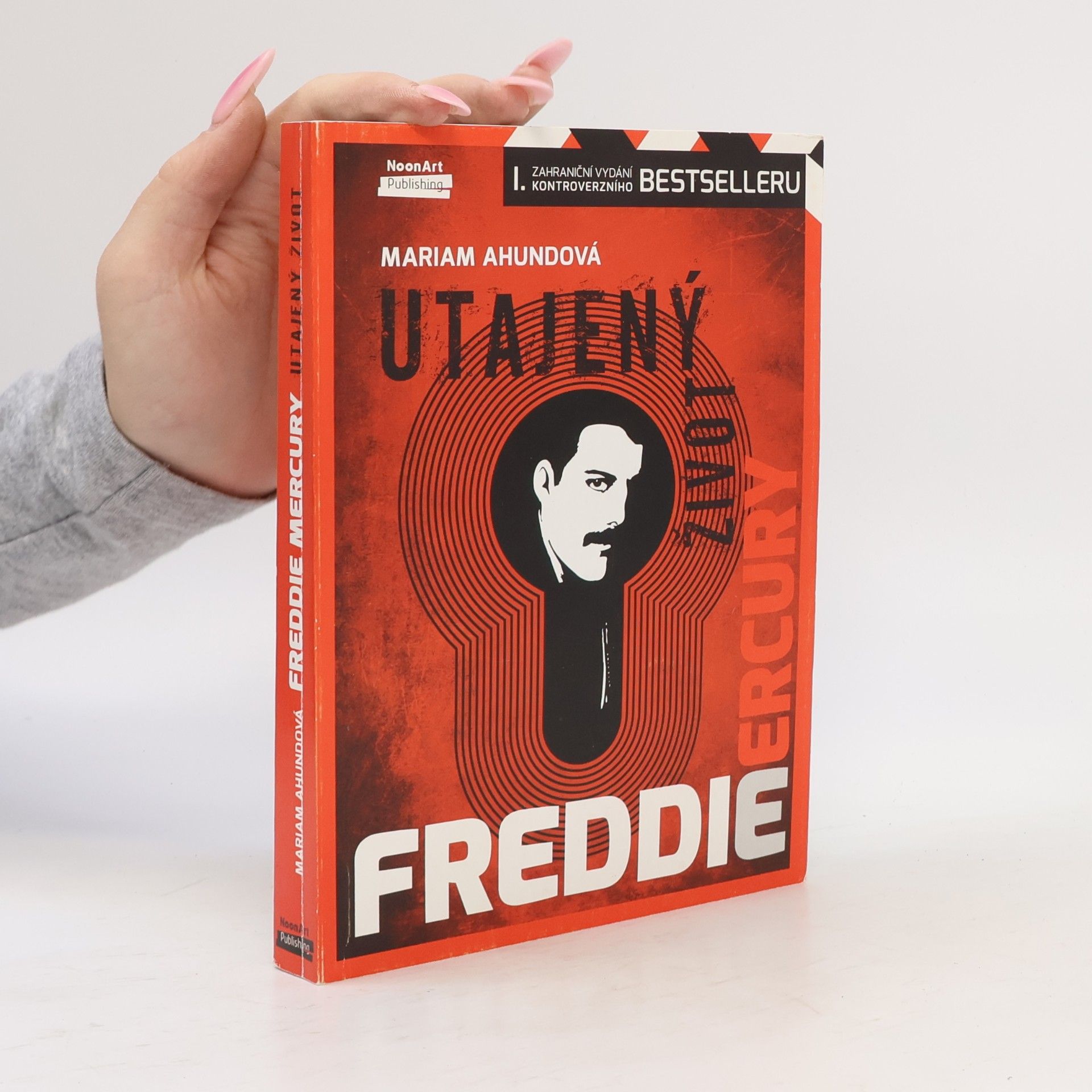 Radek Fiřt Freddie Mercury. Utajený život