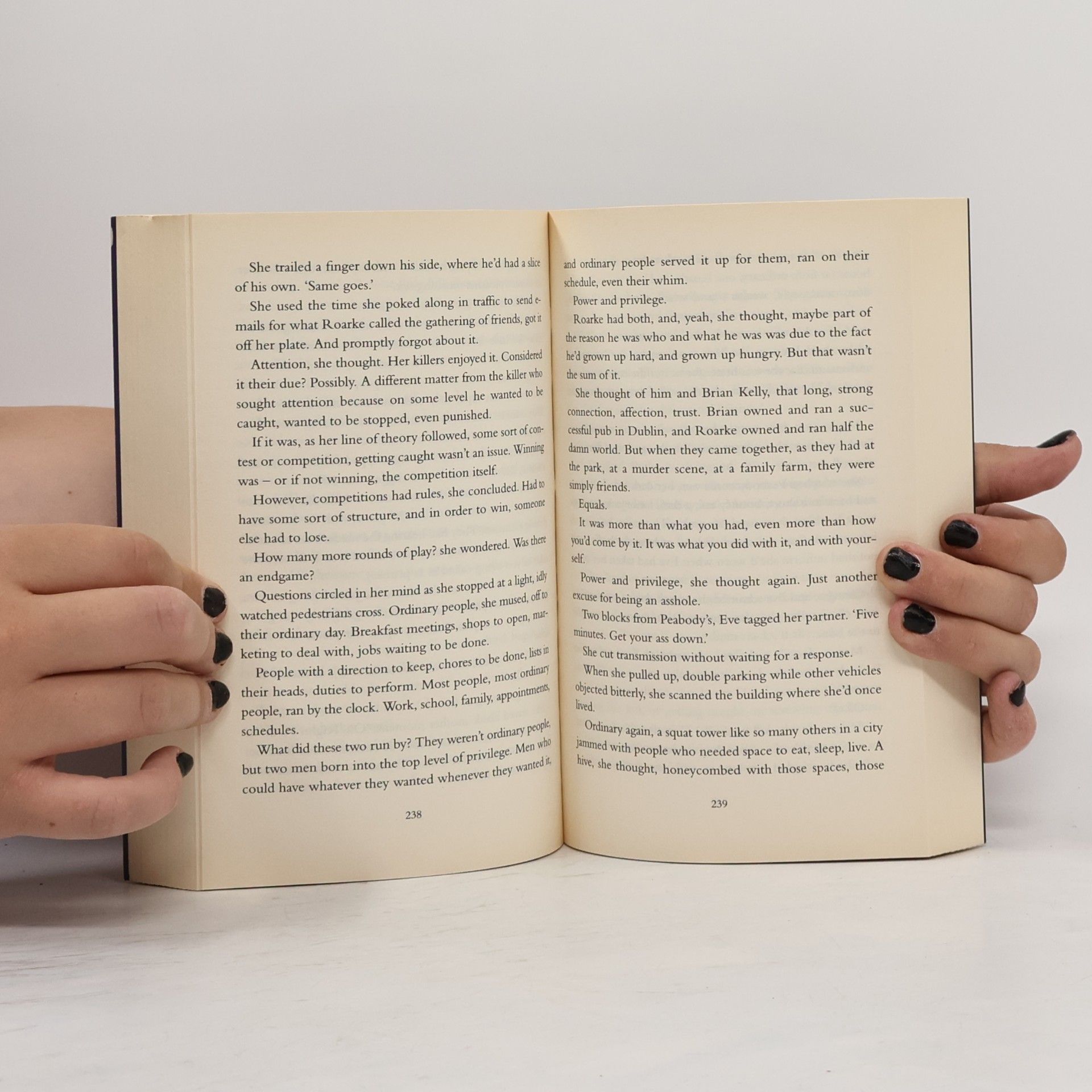 Nora Roberts Indulgence in Death