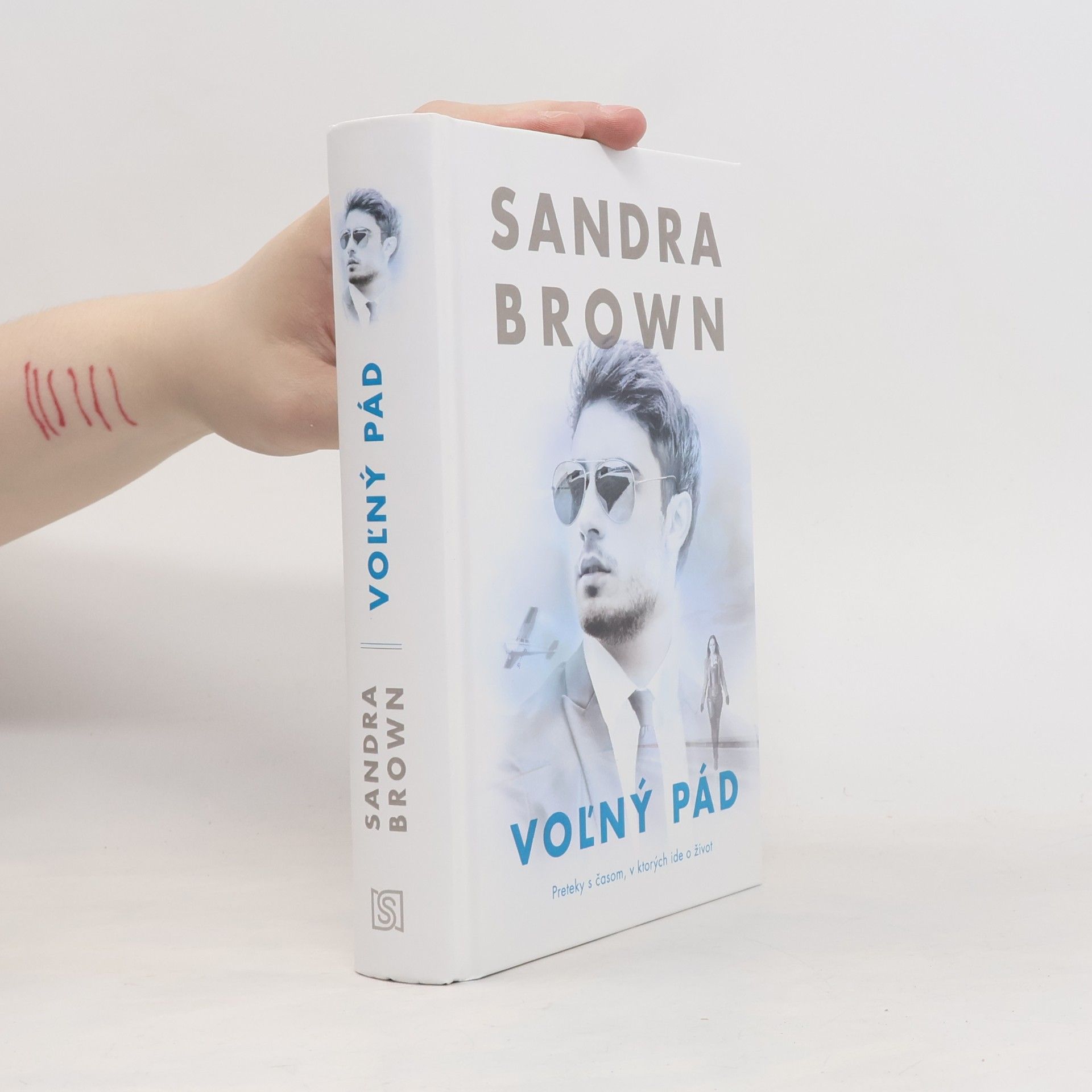 Sandra Brown Voľný pád