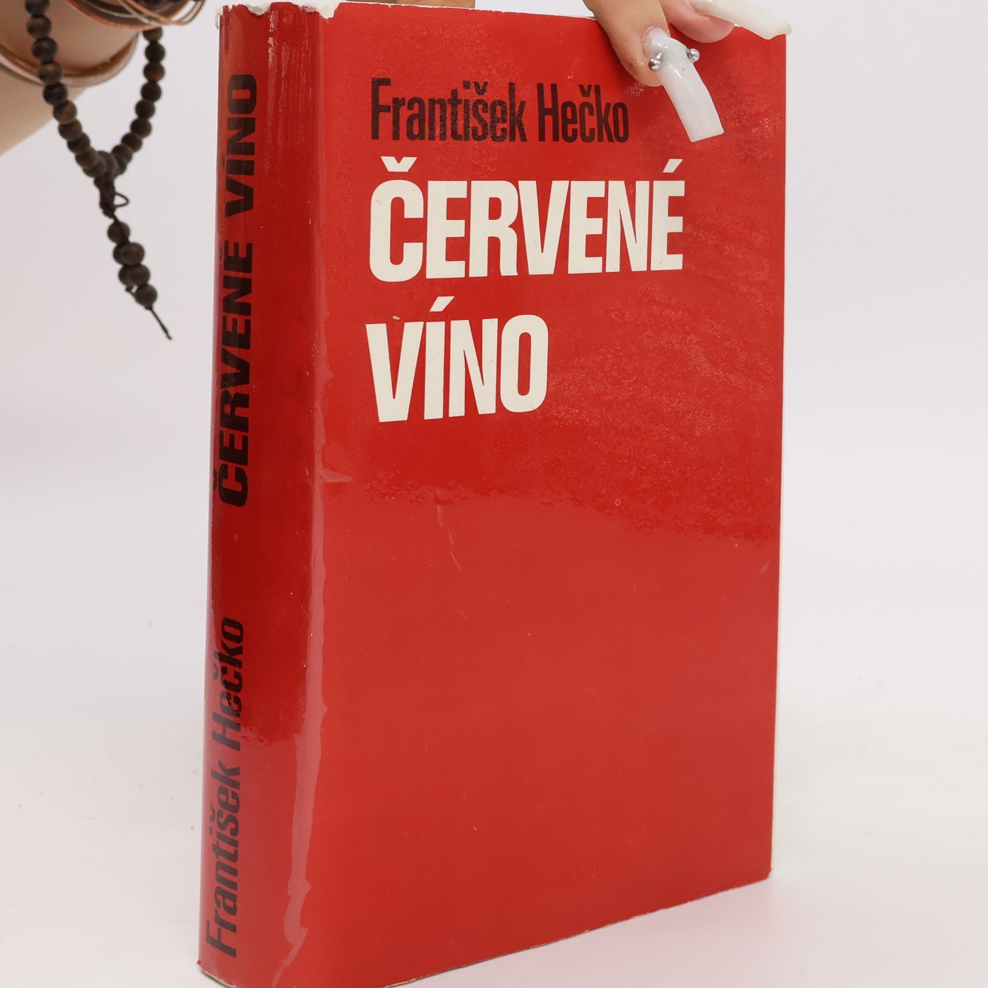 František Hečko Červené víno