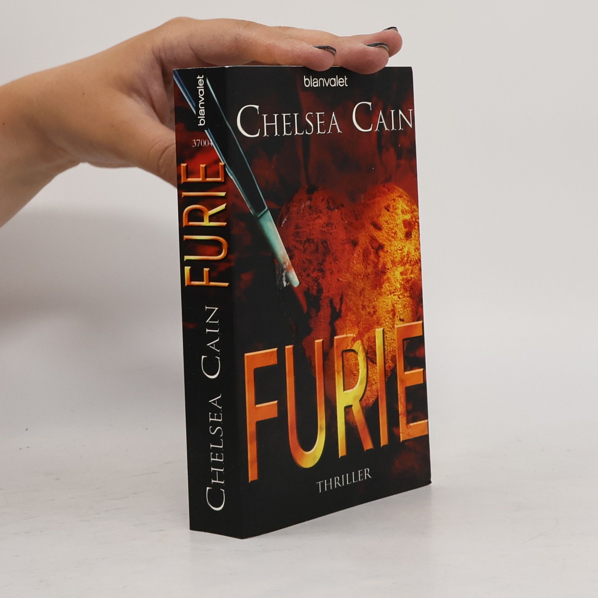 Chelsea Cain Furie