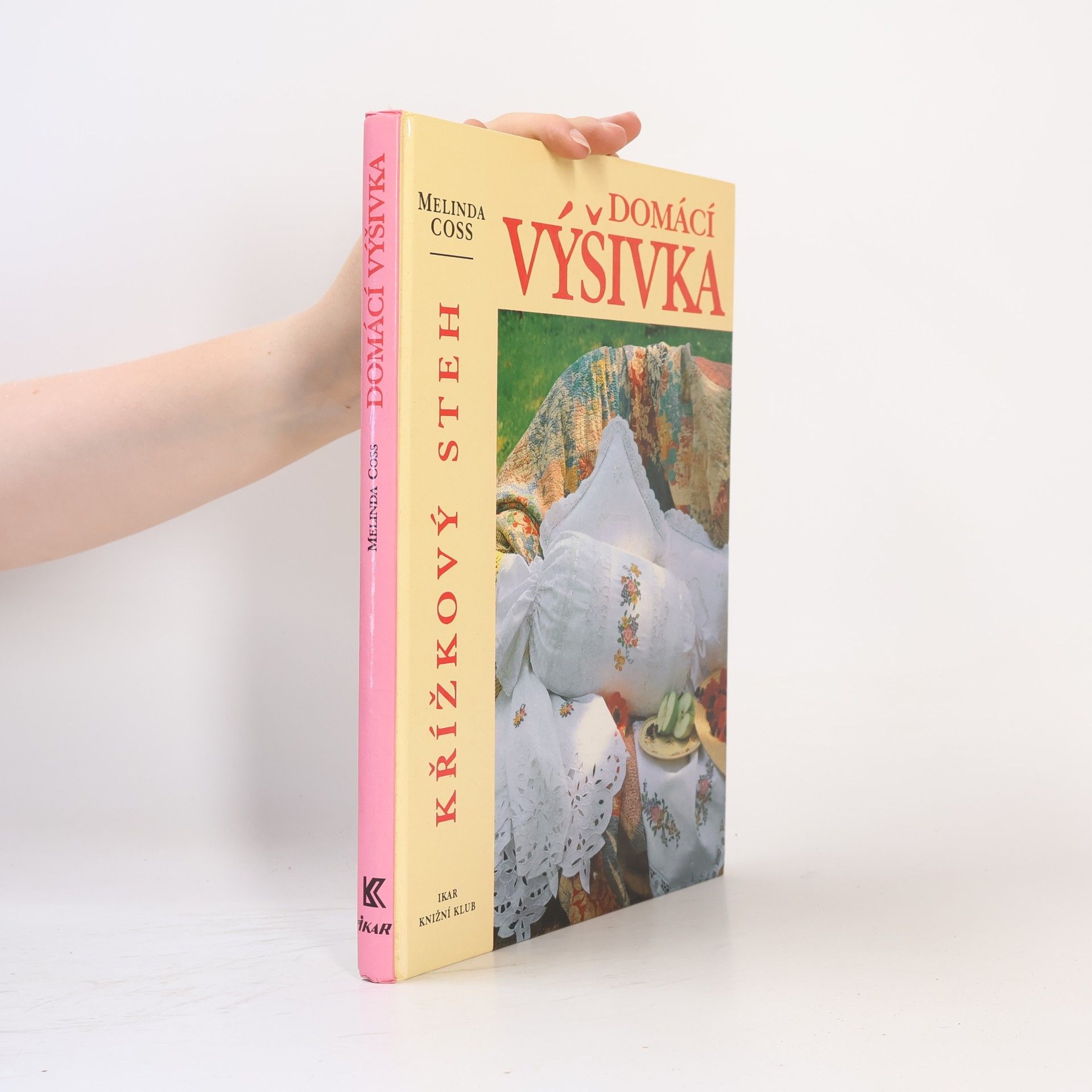 Melinda Coss Domácí výšivka. Křížkový steh