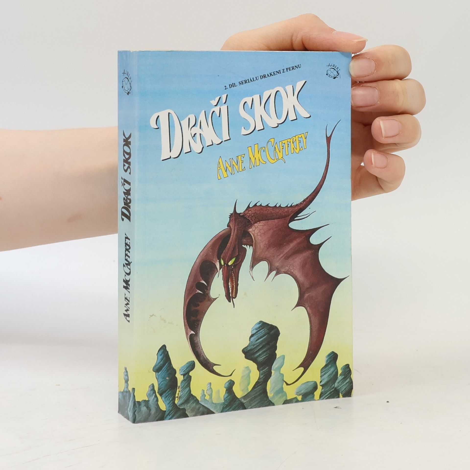 Anne McCaffrey Drakeni z Pernu 2. Dračí skok