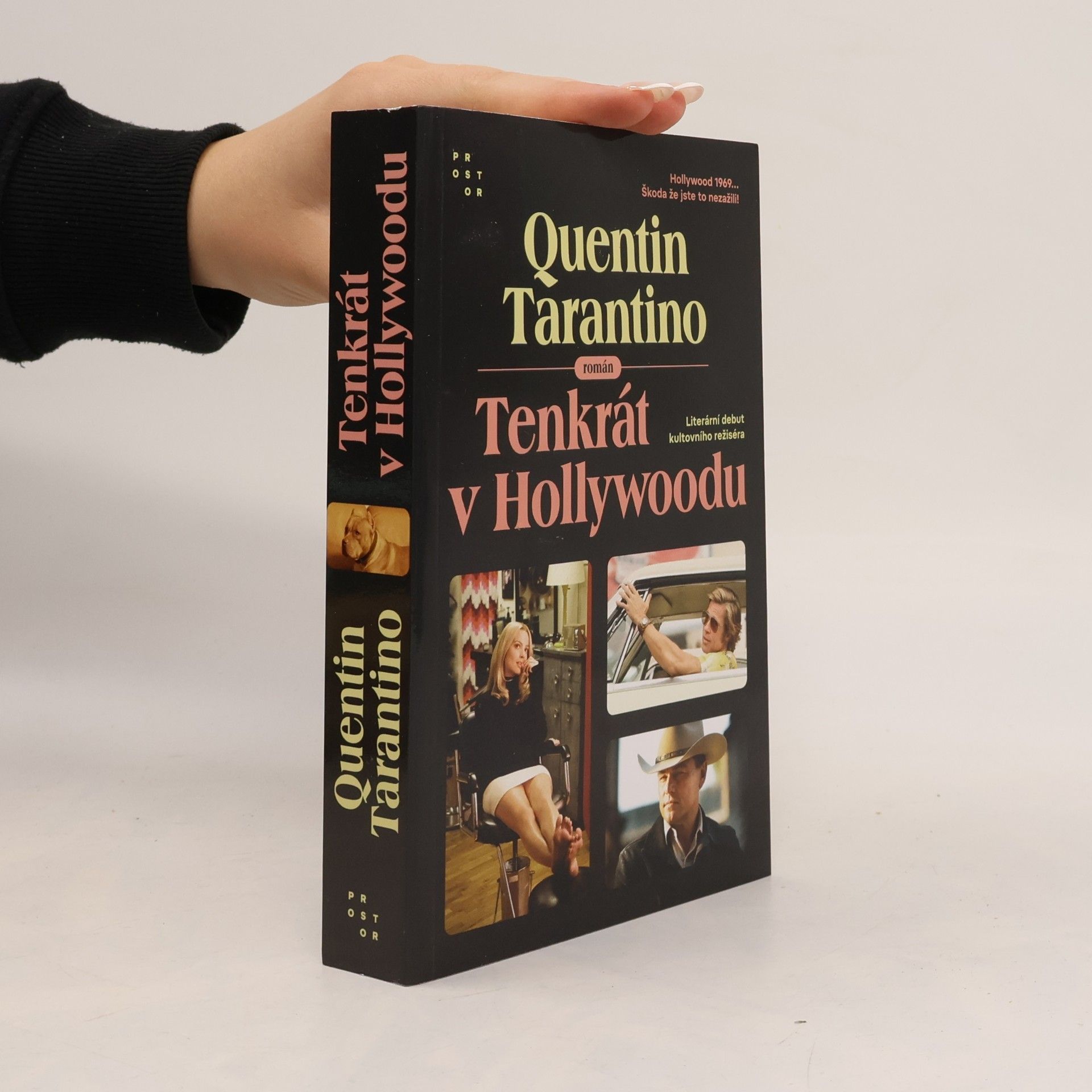 Quentin Tarantino Tenkrát v Hollywoodu : román