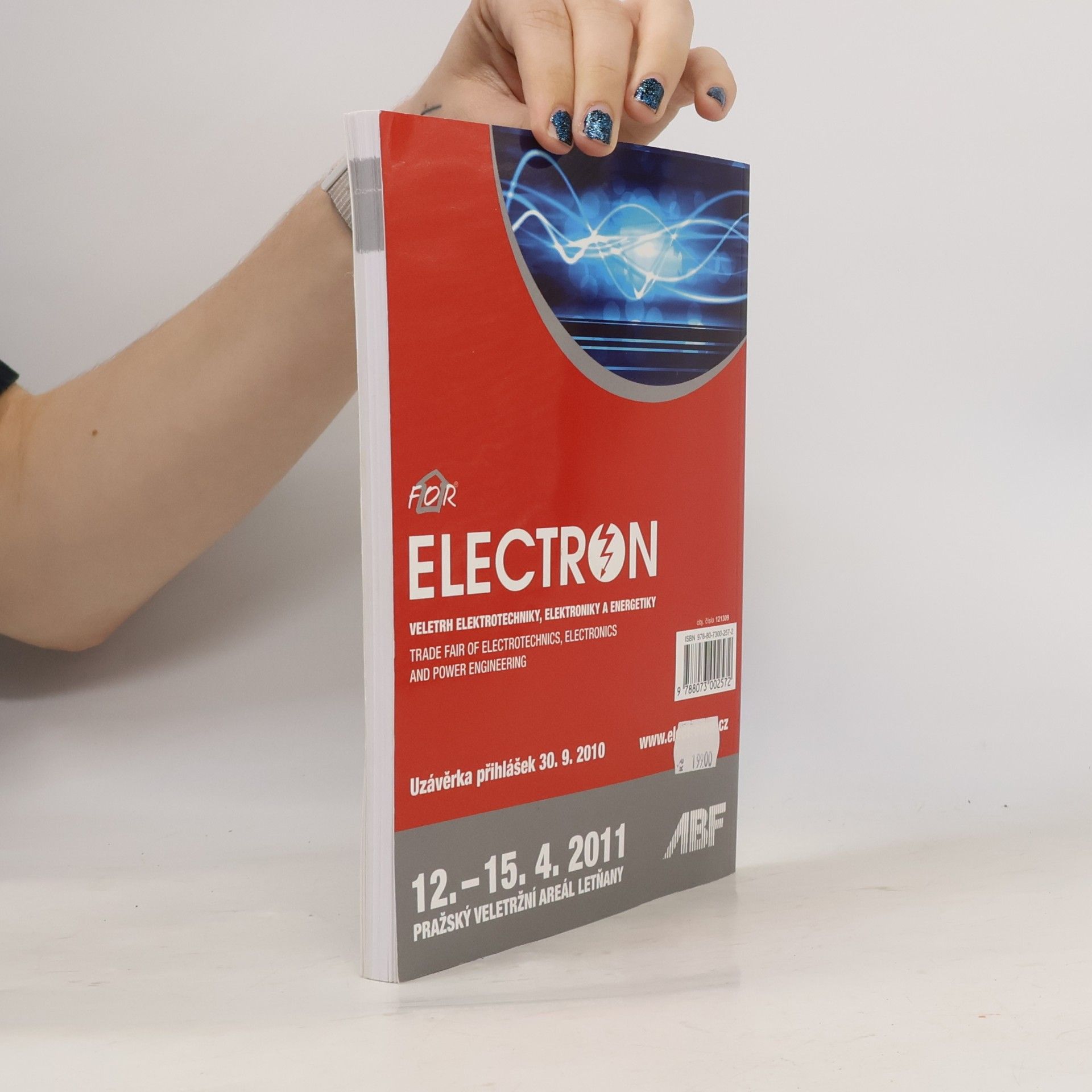 Jiří Král Řešené příklady ve VHDL