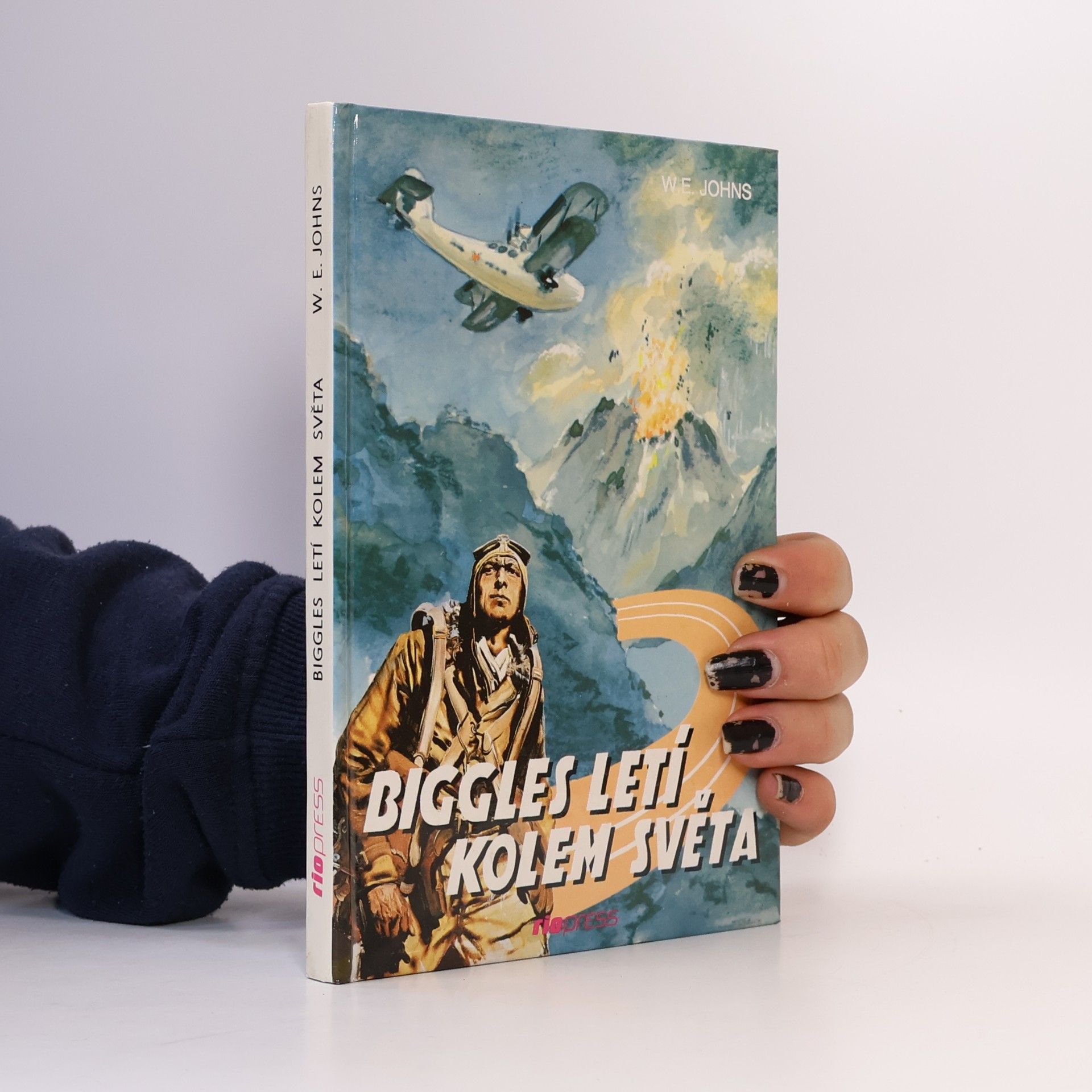 W. E. Johns Biggles letí kolem světa