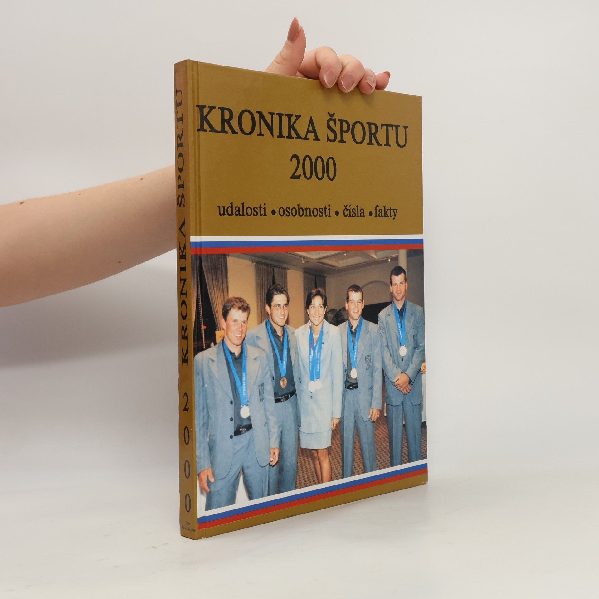 Auteurscollectief Kronika športu 2000