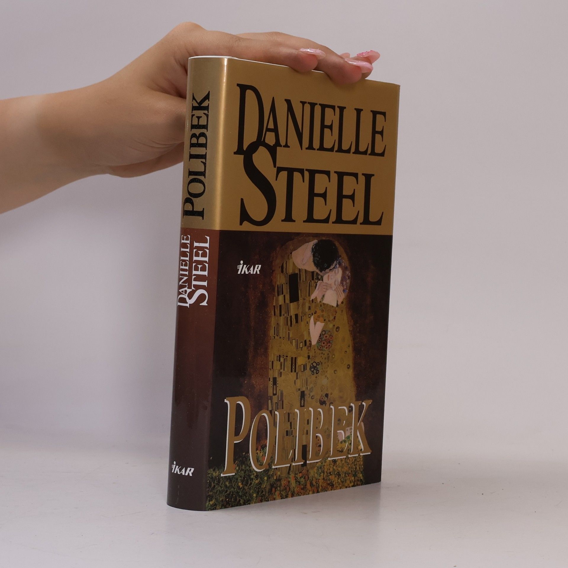 Danielle Steel Polibek