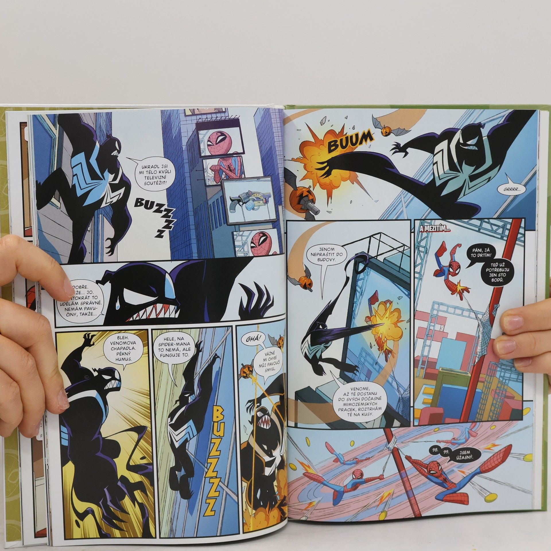 Mariko Tamaki Spider-man a Venom : trable na druhou
