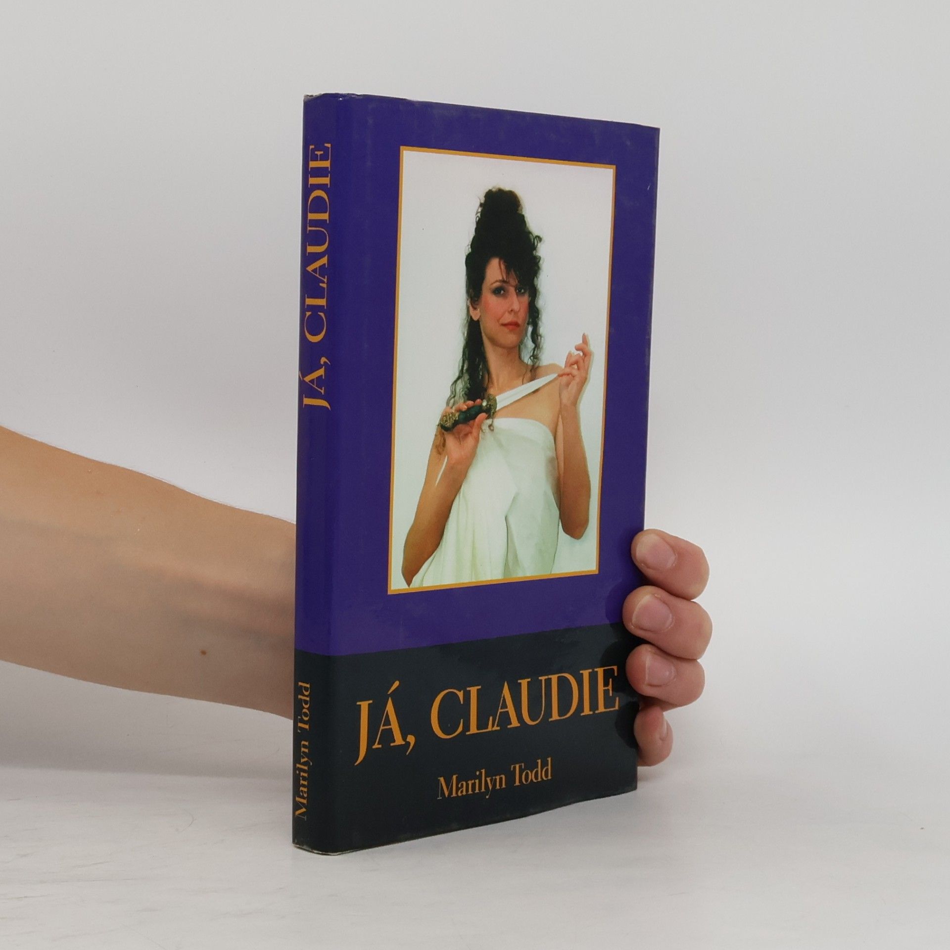 Marilyn Todd Já, Claudie