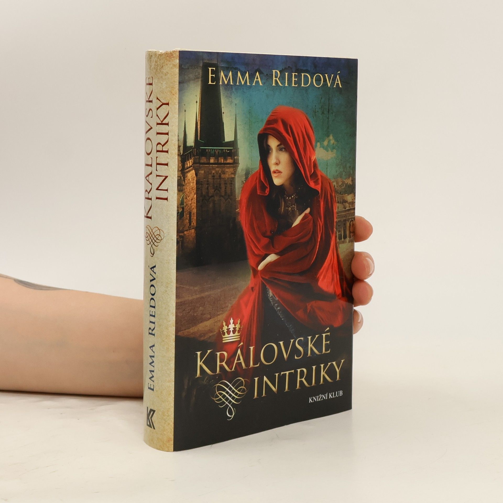 Emma Riedová Královské intriky