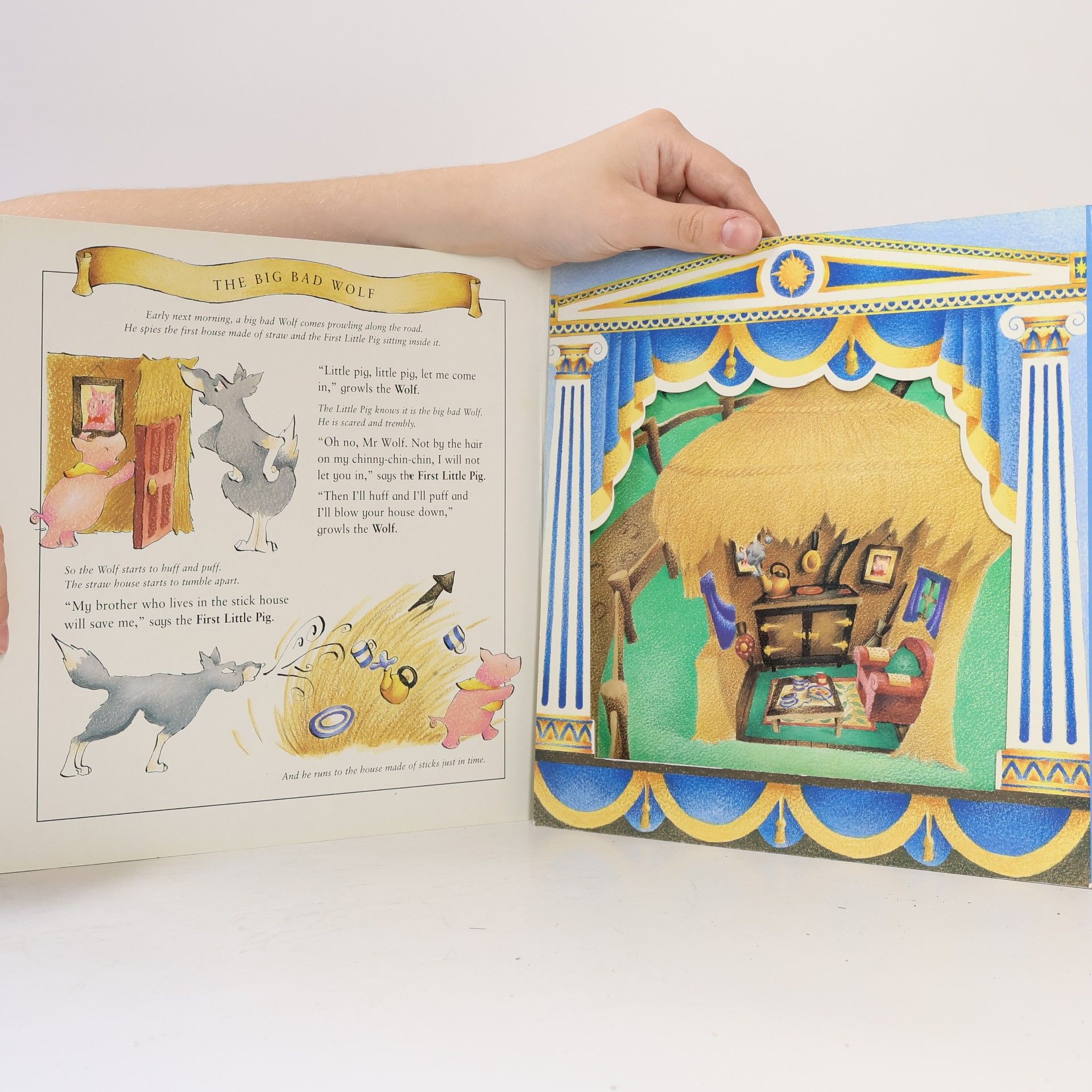 Helen Floate Puppet Theatre: The Three Little Pigs