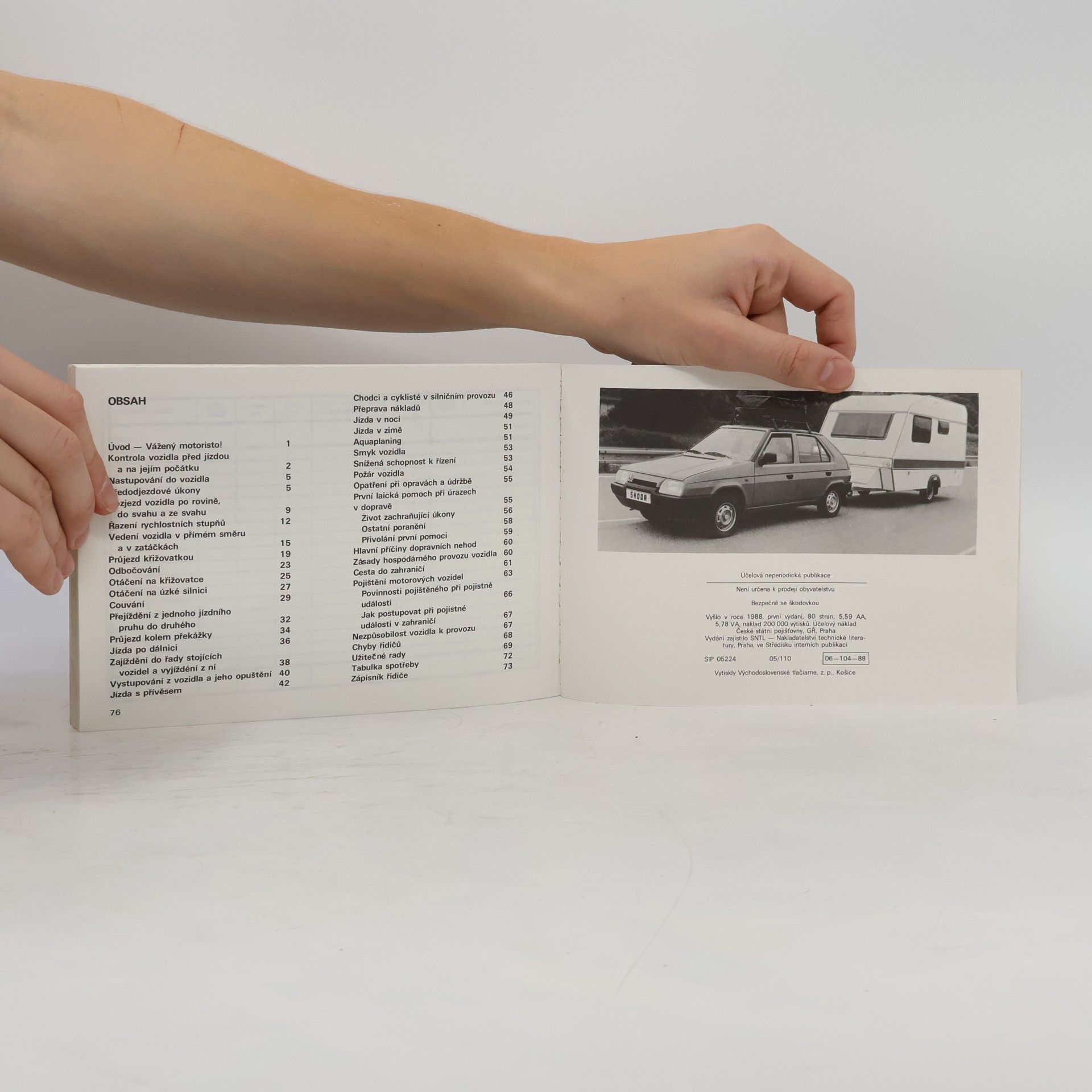 Autorenkollektiv Bezpečně se škodovkou