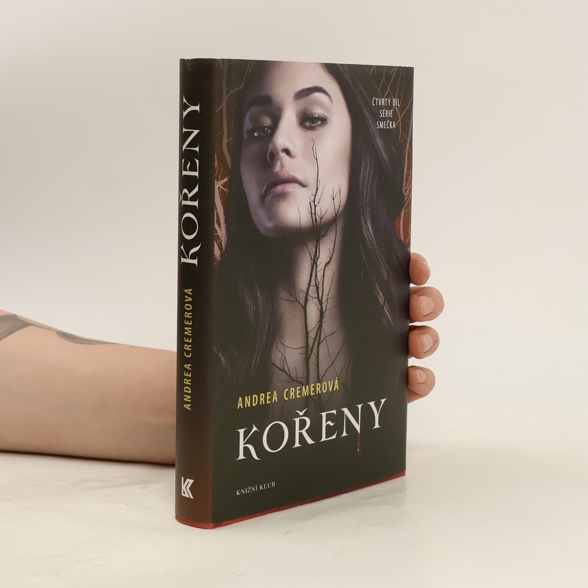 Andrea R. Cremer Kořeny