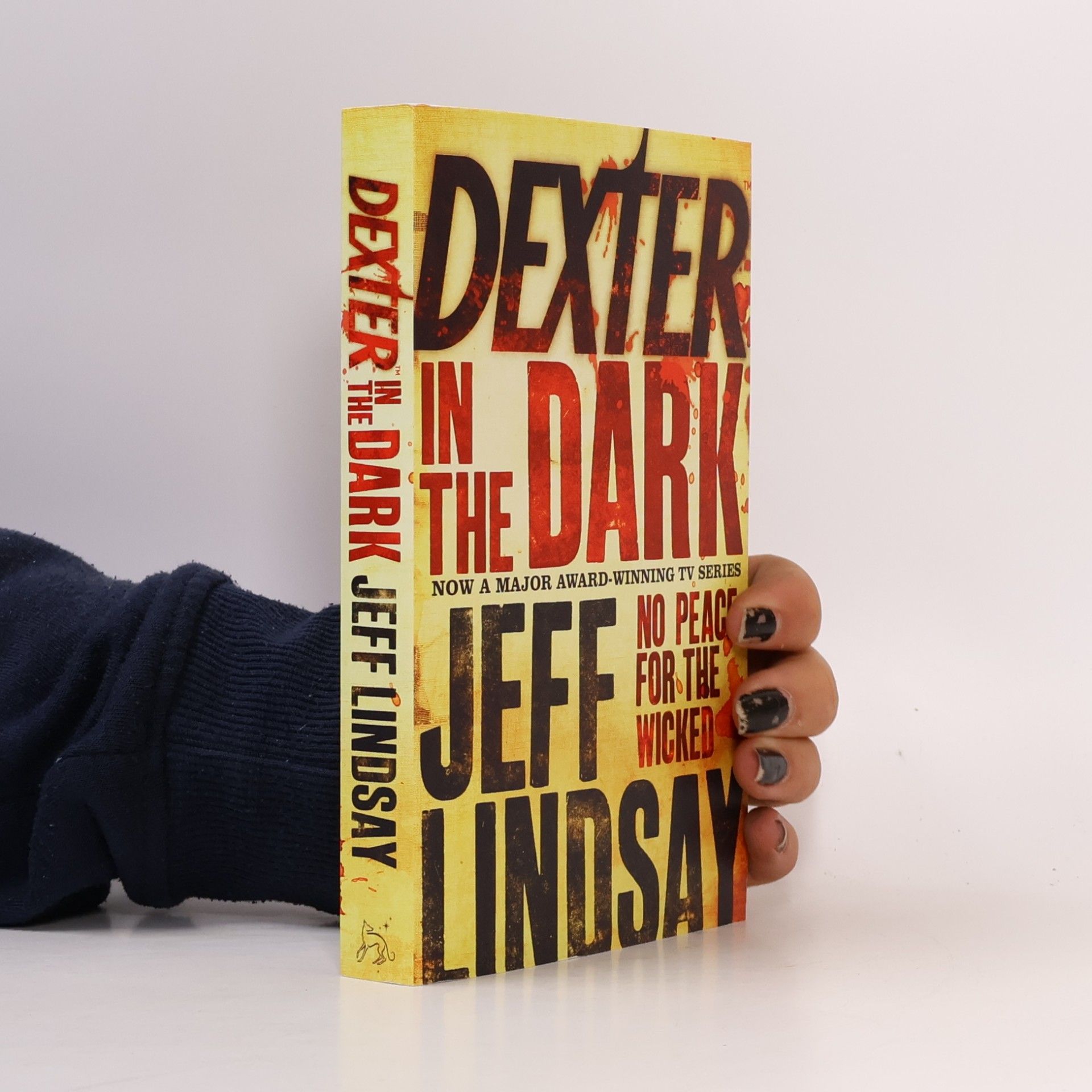 Jeff Lindsay Dexter in the dark
