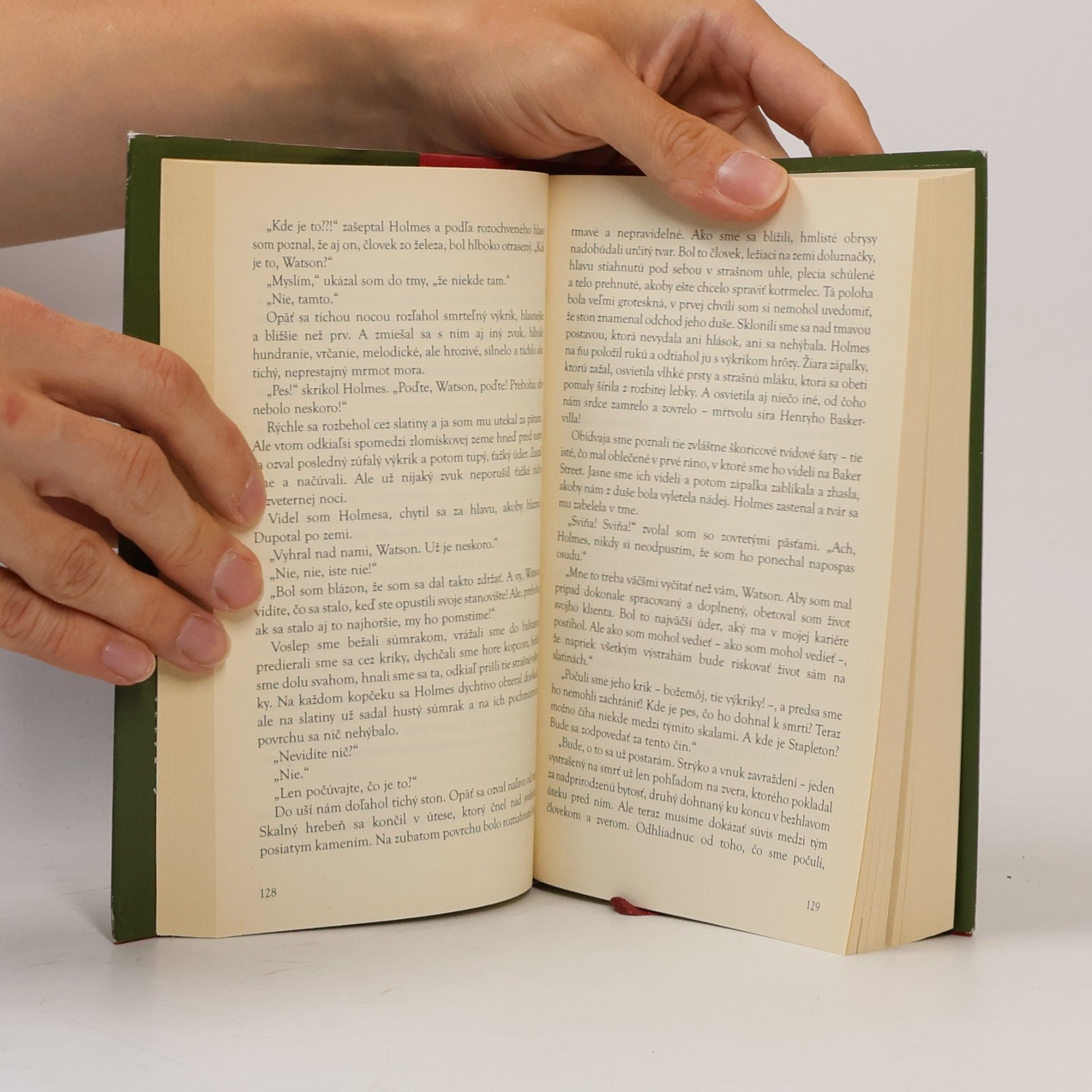 Arthur Conan Doyle Pes Baskervillský / Údolie hrozy / Štúdia v červenom