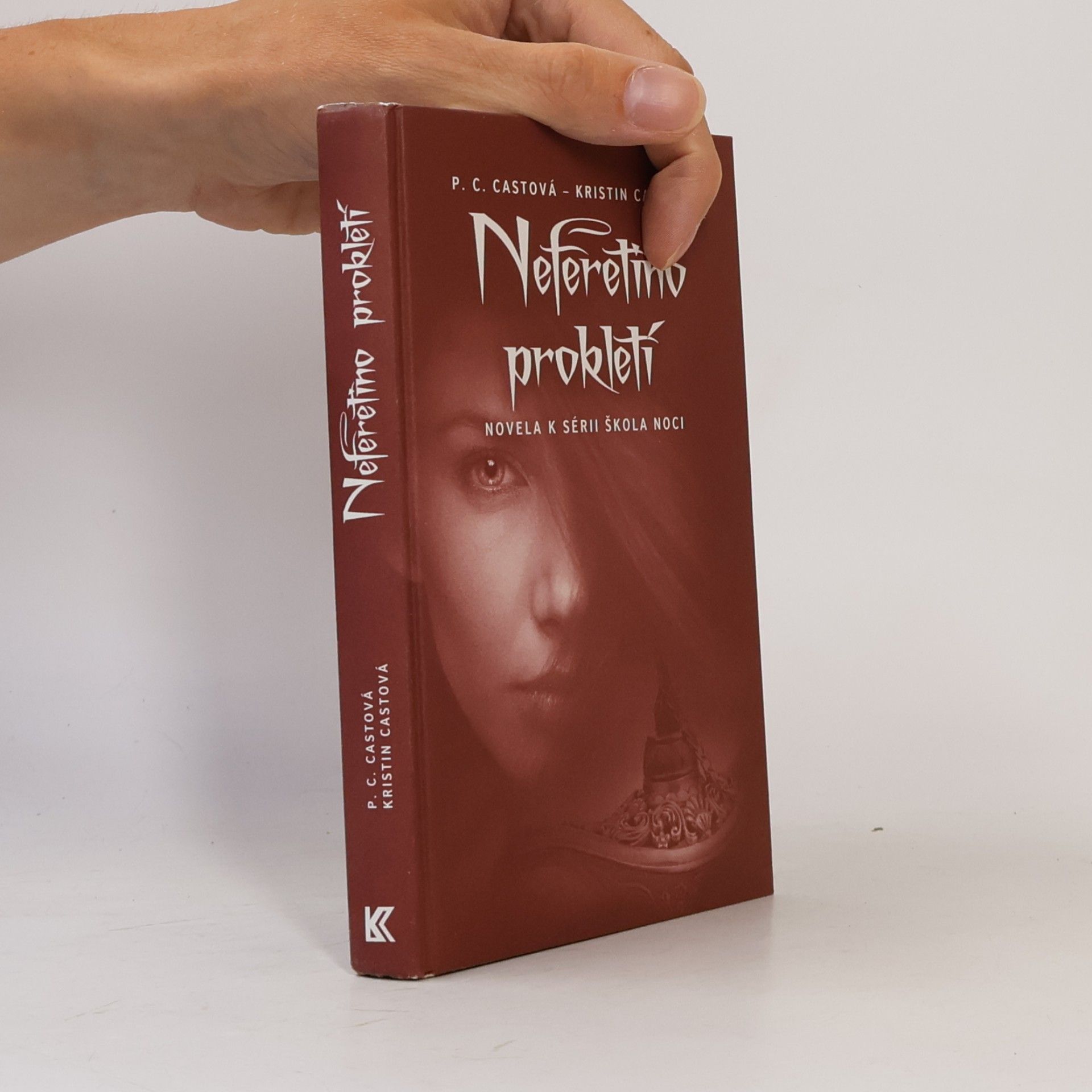 Phyllis Christine Cast Neferetino prokletí. Škola noci 3